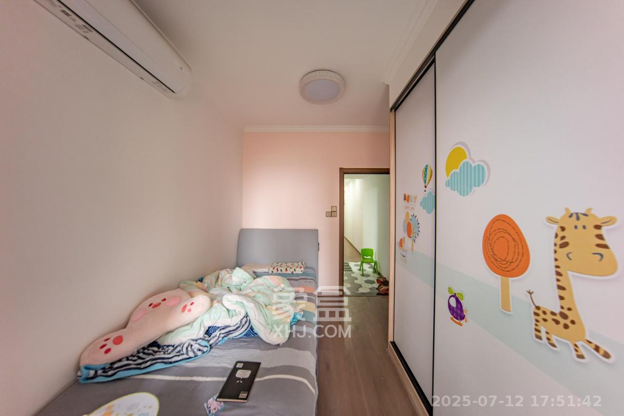 邦盛水岸御园 4室2厅2卫 2400.0元/月 邦盛水岸御园 4室2厅2卫 2400.0元/月室内图