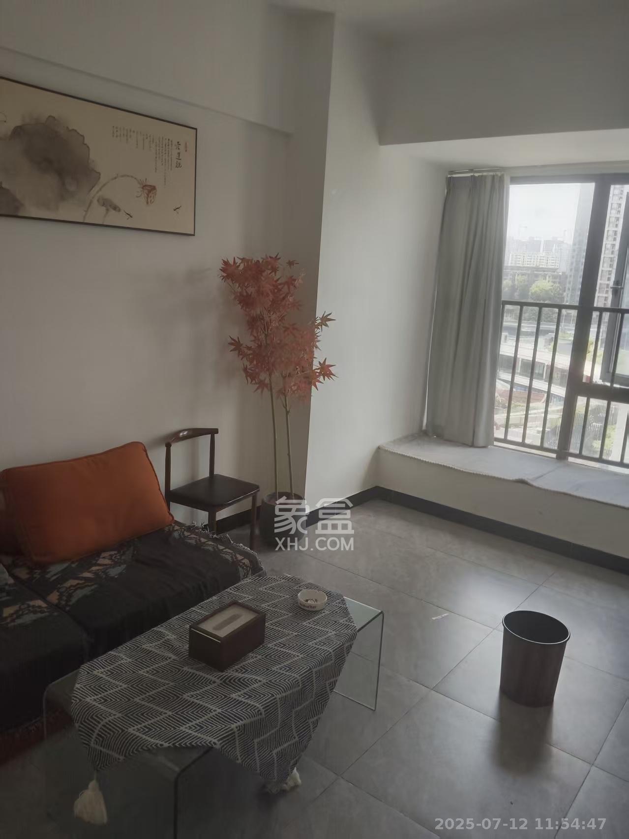 复地星光天地  1室0厅0卫    2400.0元/月室内图