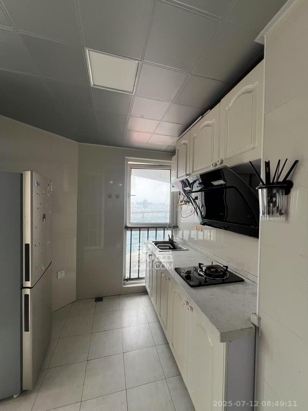 鸥波港湾  2室1厅1卫    2000.0元/月 鸥波港湾  2室1厅1卫    2000.0元/月室内图