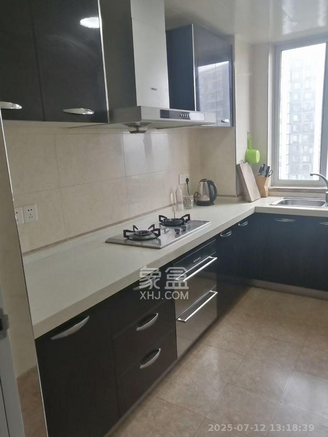 先锋东外滩  3室2厅2卫    2700.0元/月 先锋东外滩  3室2厅2卫    2700.0元/月室内图