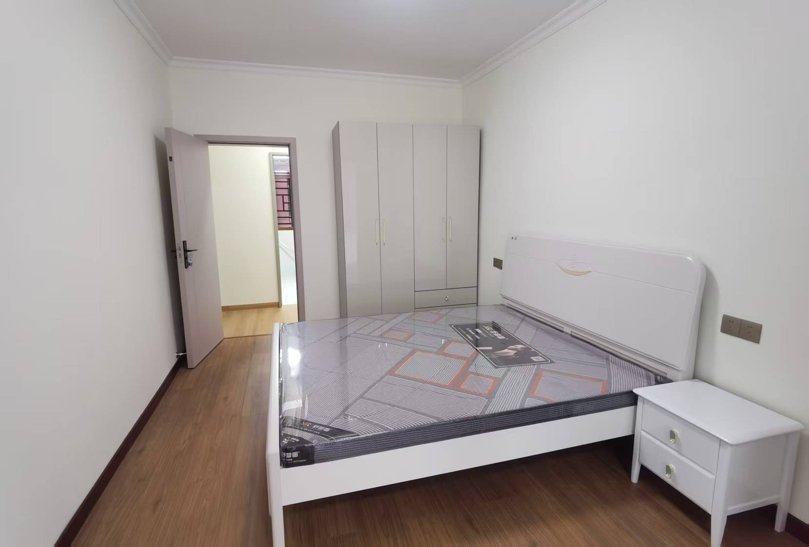 石化大院  3室2厅2卫    72.8万室内图