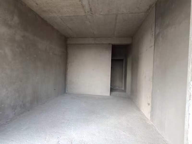 石化大院  3室2厅2卫    88.0万