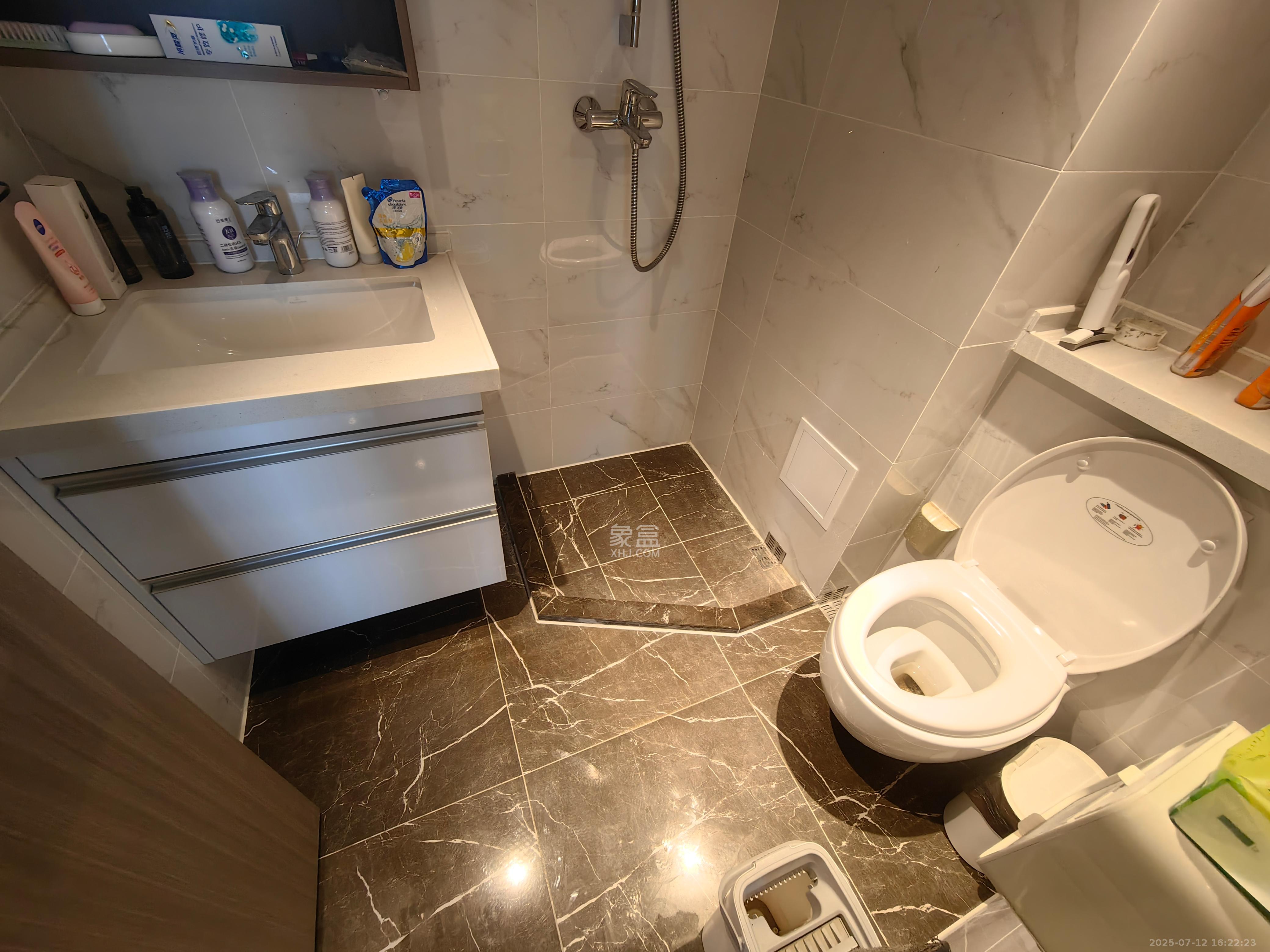 正荣梅溪紫阙台  3室2厅2卫    4600.0元/月室内图