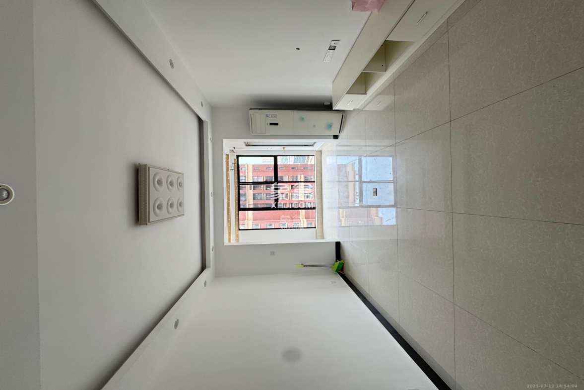 新城国际花都 3室2厅2卫 2000.0元/月 新城国际花都 3室2厅2卫 2000.0元/月室内图