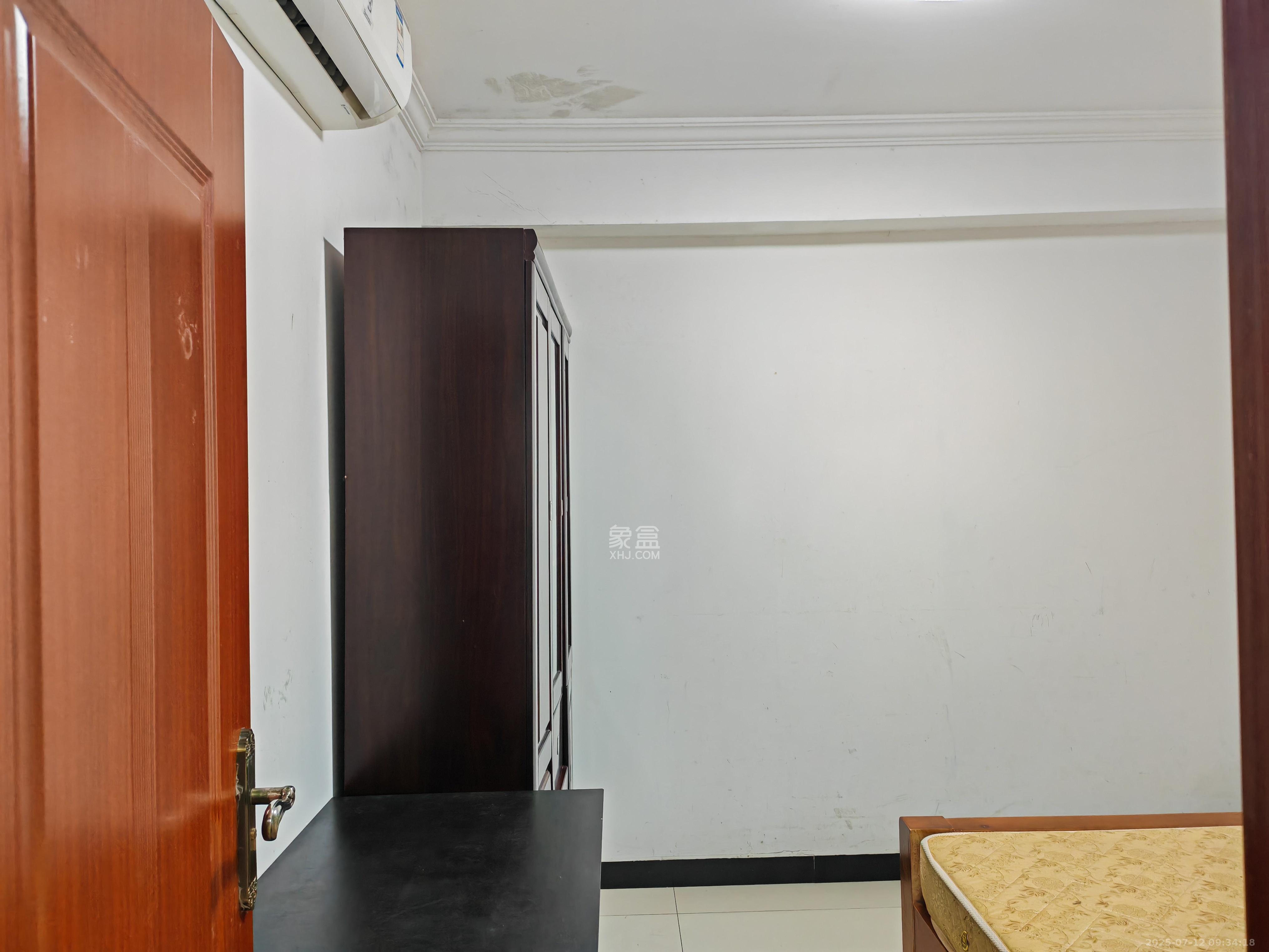 湘许嘉园  2室1厅1卫   1800.00元/月室内图