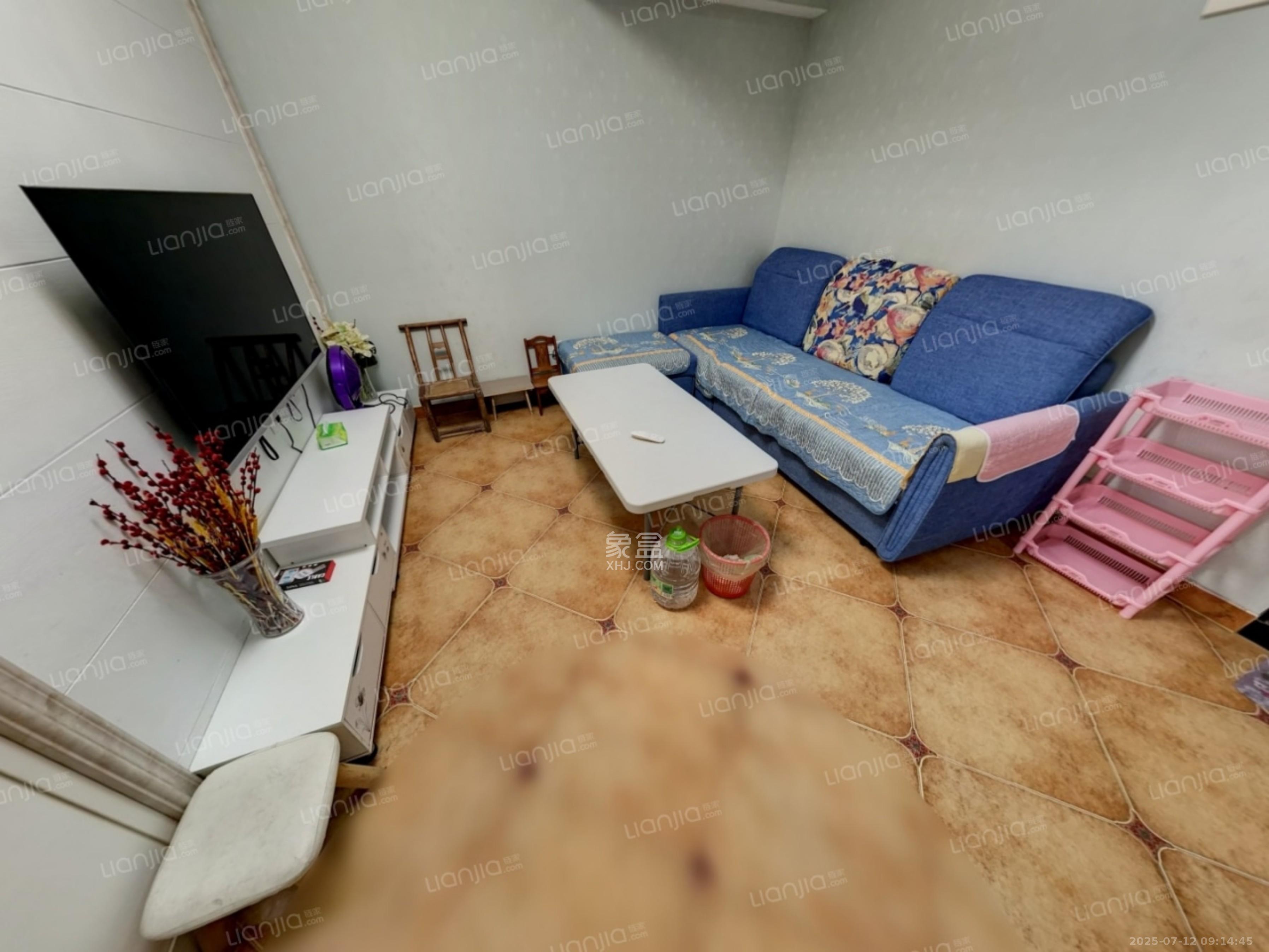 中建芙蓉嘉苑  1室1厅1卫   1800.00元/月室内图