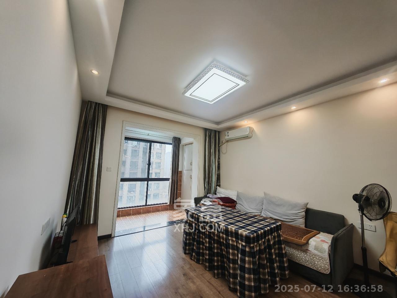 金茂梅溪湖 2室2厅1卫 2700.0元/月 金茂梅溪湖 2室2厅1卫 2700.0元/月室内图