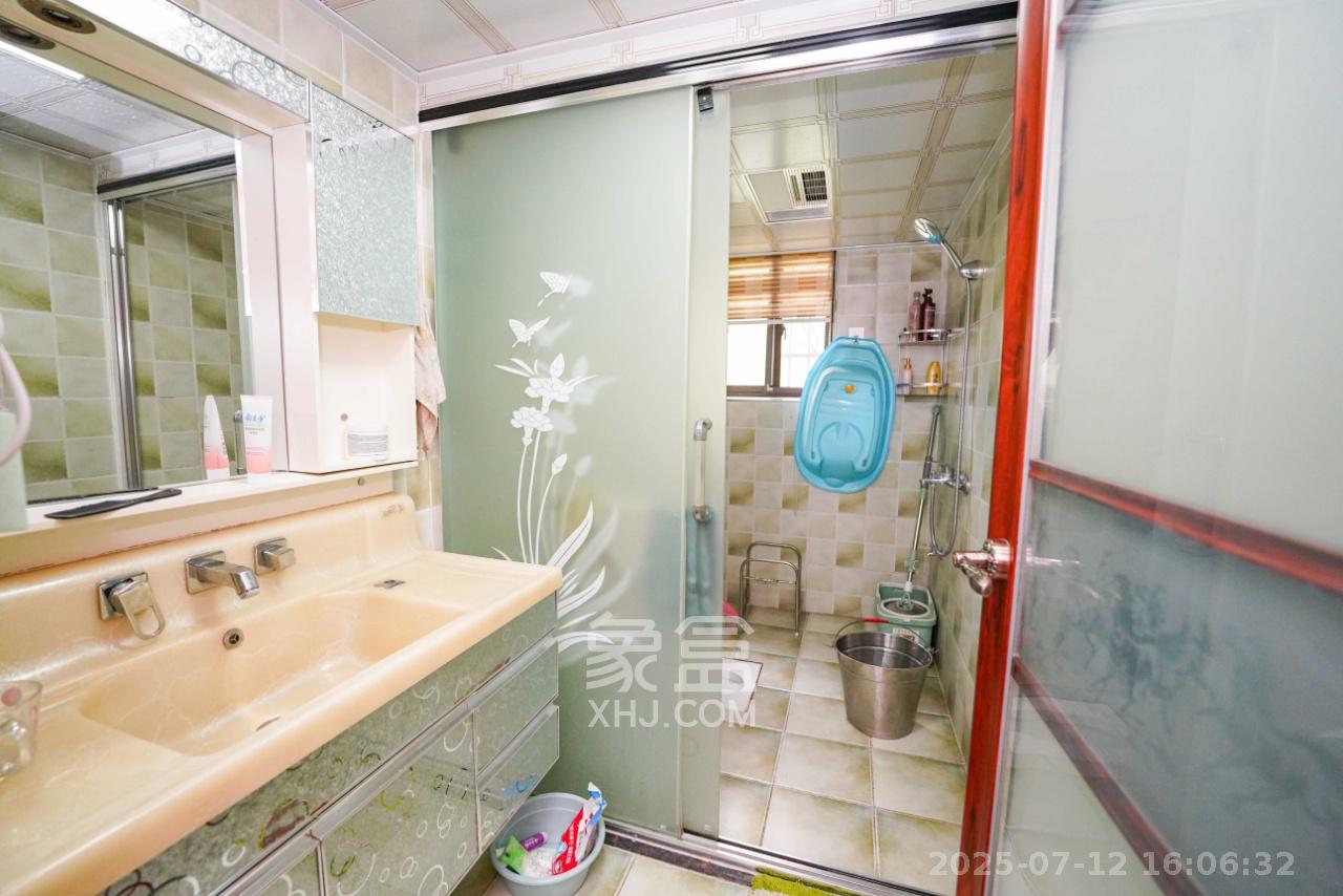 嘉华城（一期）  3室2厅2卫   2800.00元/月室内图