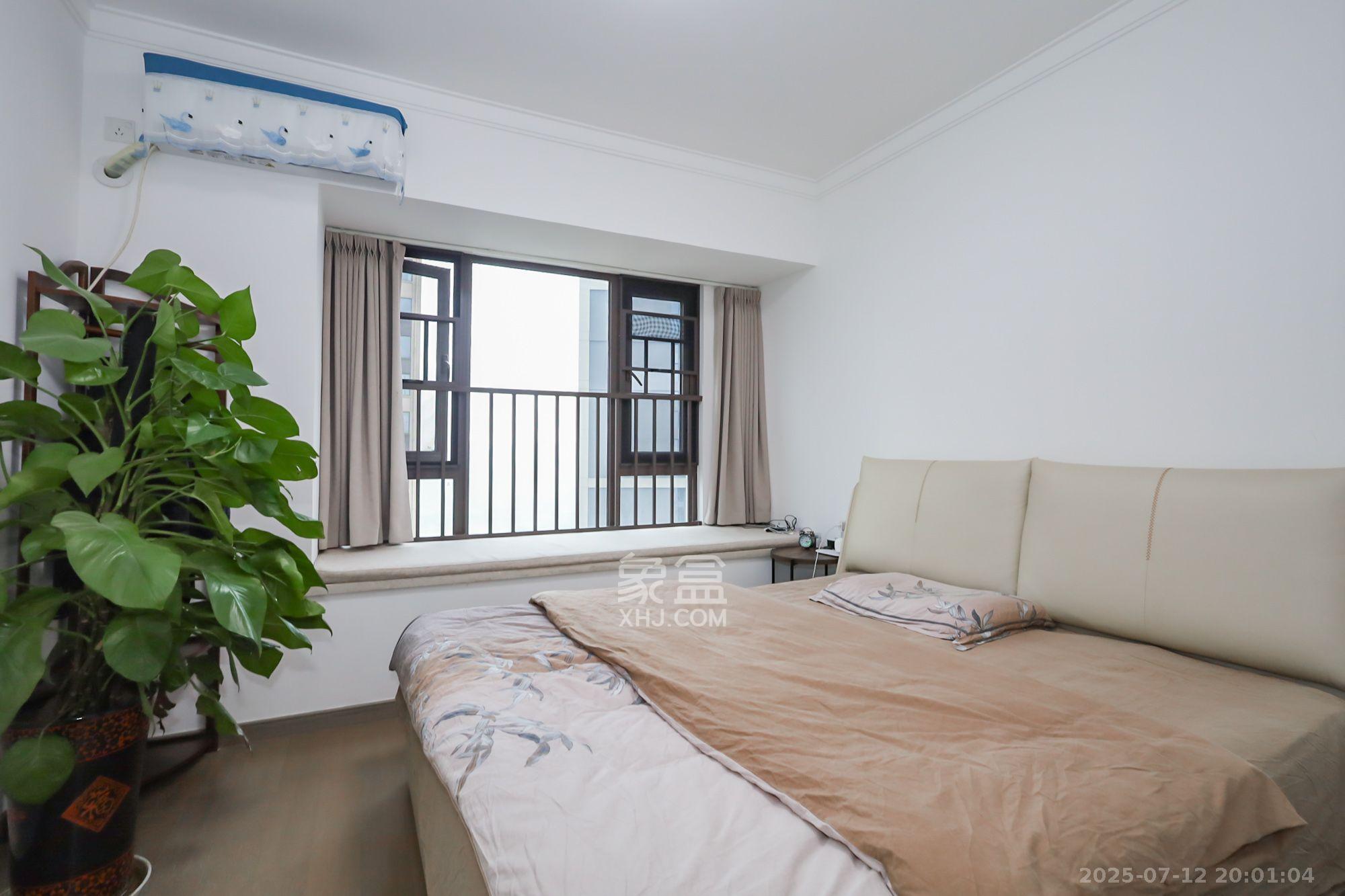 越秀悦湖台  4室2厅2卫    6000.0元/月 越秀悦湖台  4室2厅2卫    6000.0元/月室内图