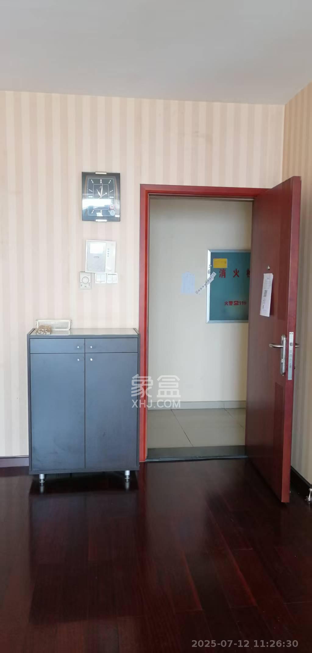 盛世美居荷园  2室2厅2卫   3600.00元/月室内图