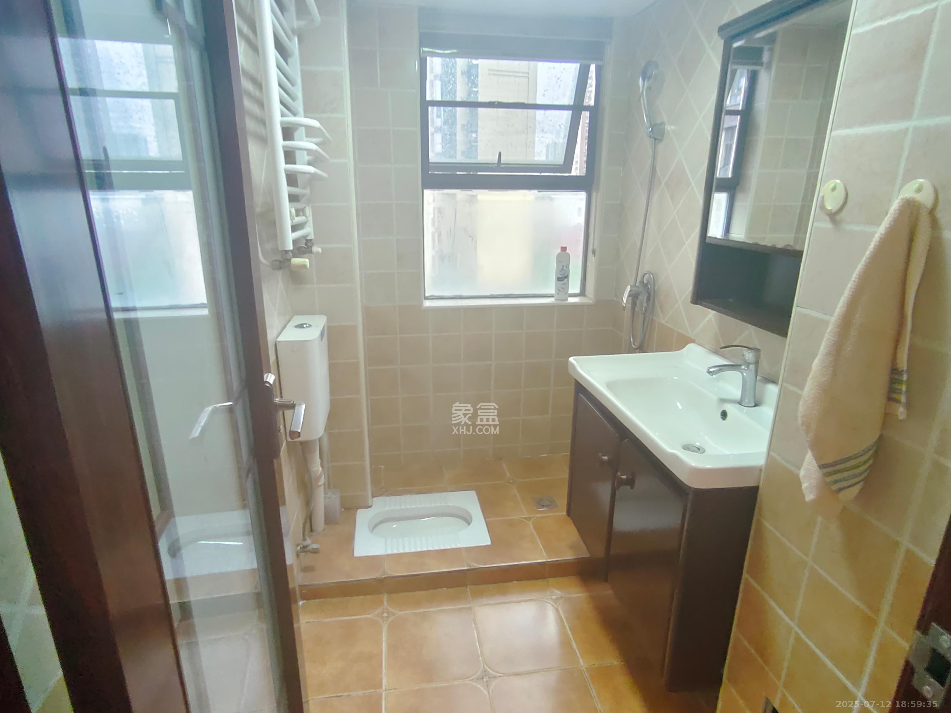 恒大金都(华瑞金都) 2室1厅1卫 1900.0元/月 恒大金都(华瑞金都) 2室1厅1卫 1900.0元/月室内图