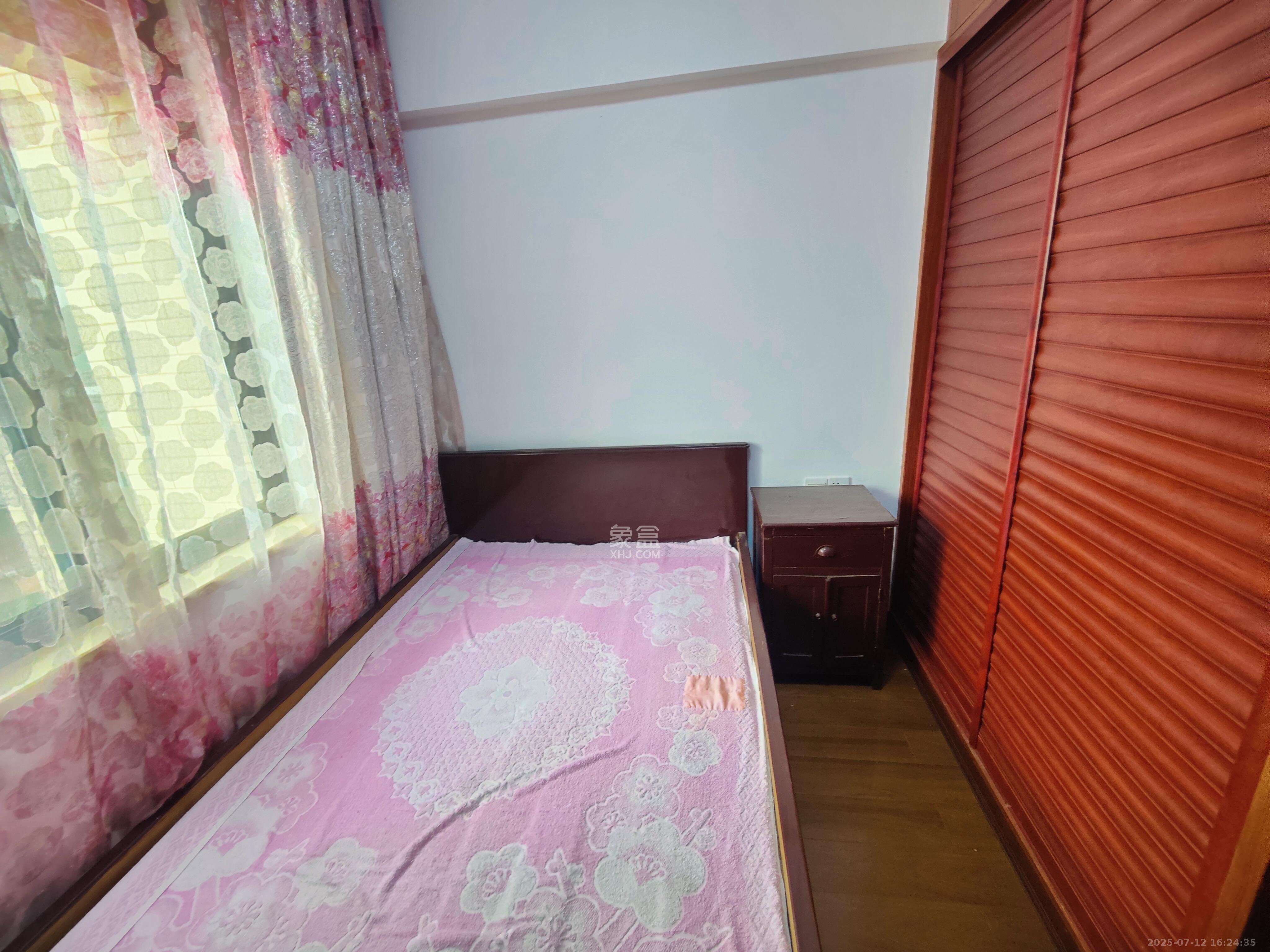 鑫阳大厦（江泰绿色名园）  2室1厅1卫   2700.00元/月室内图