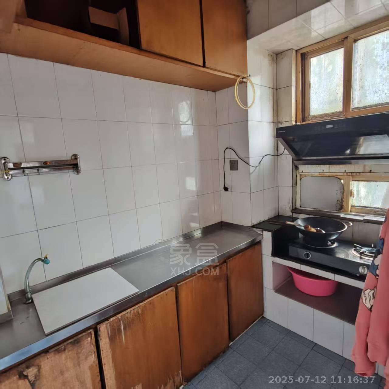 金属大厦 3室2厅1卫 700.0元/月 金属大厦 3室2厅1卫 700.0元/月室内图