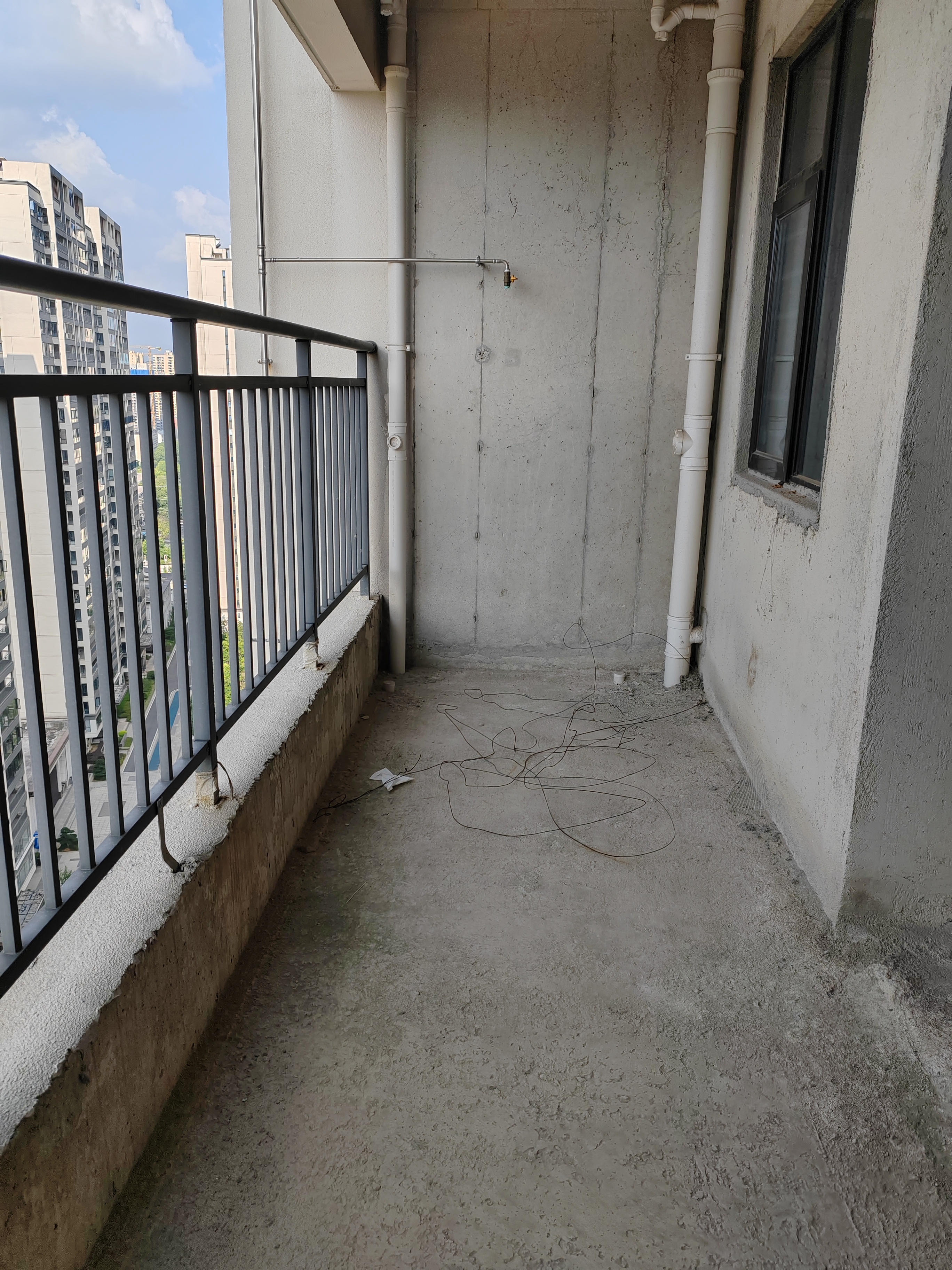 湘悦青春里  4室2厅2卫    96.8万客厅