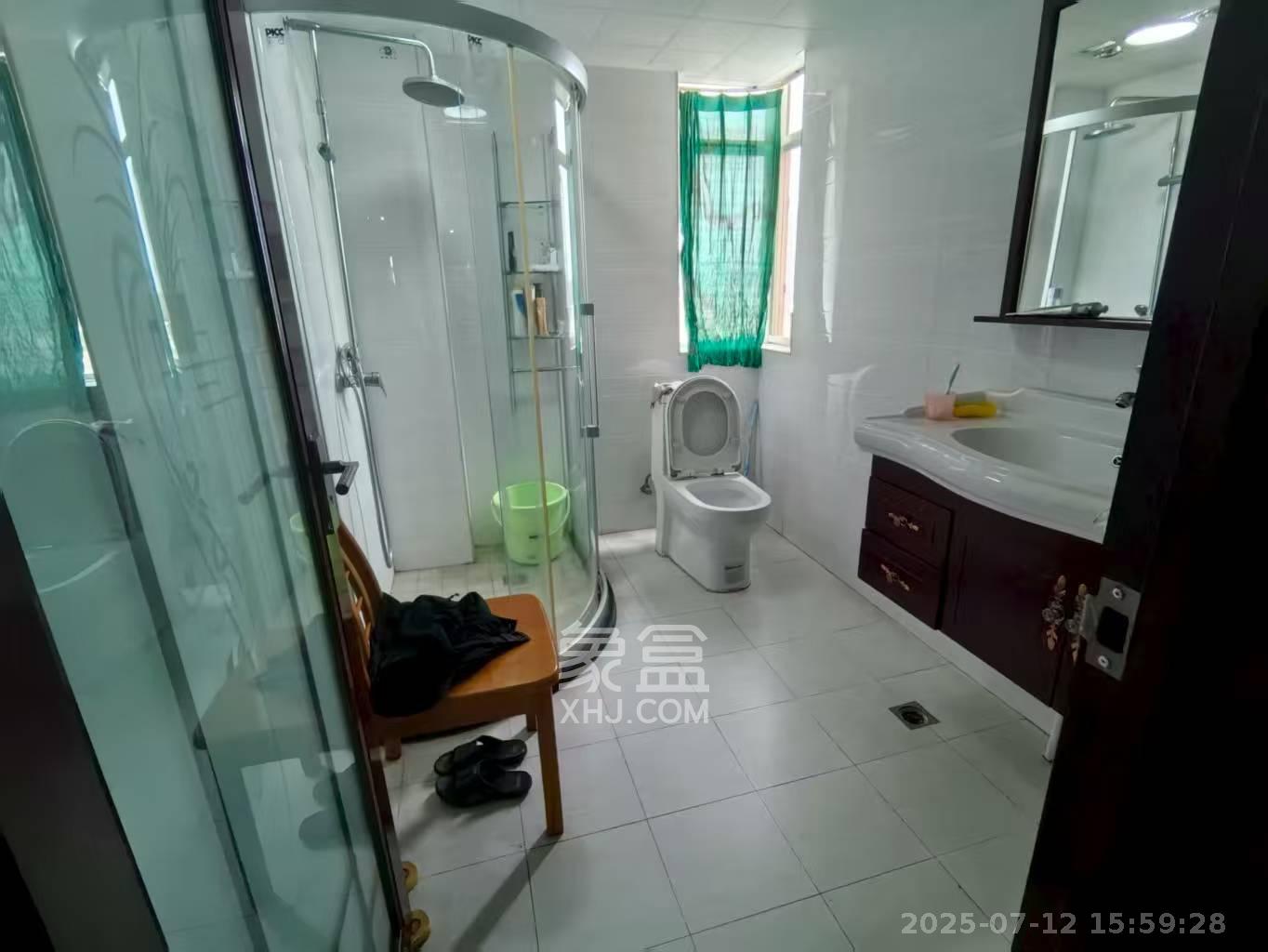 枫雅名苑  5室2厅2卫    4500.0元/月 枫雅名苑  5室2厅2卫    4500.0元/月室内图