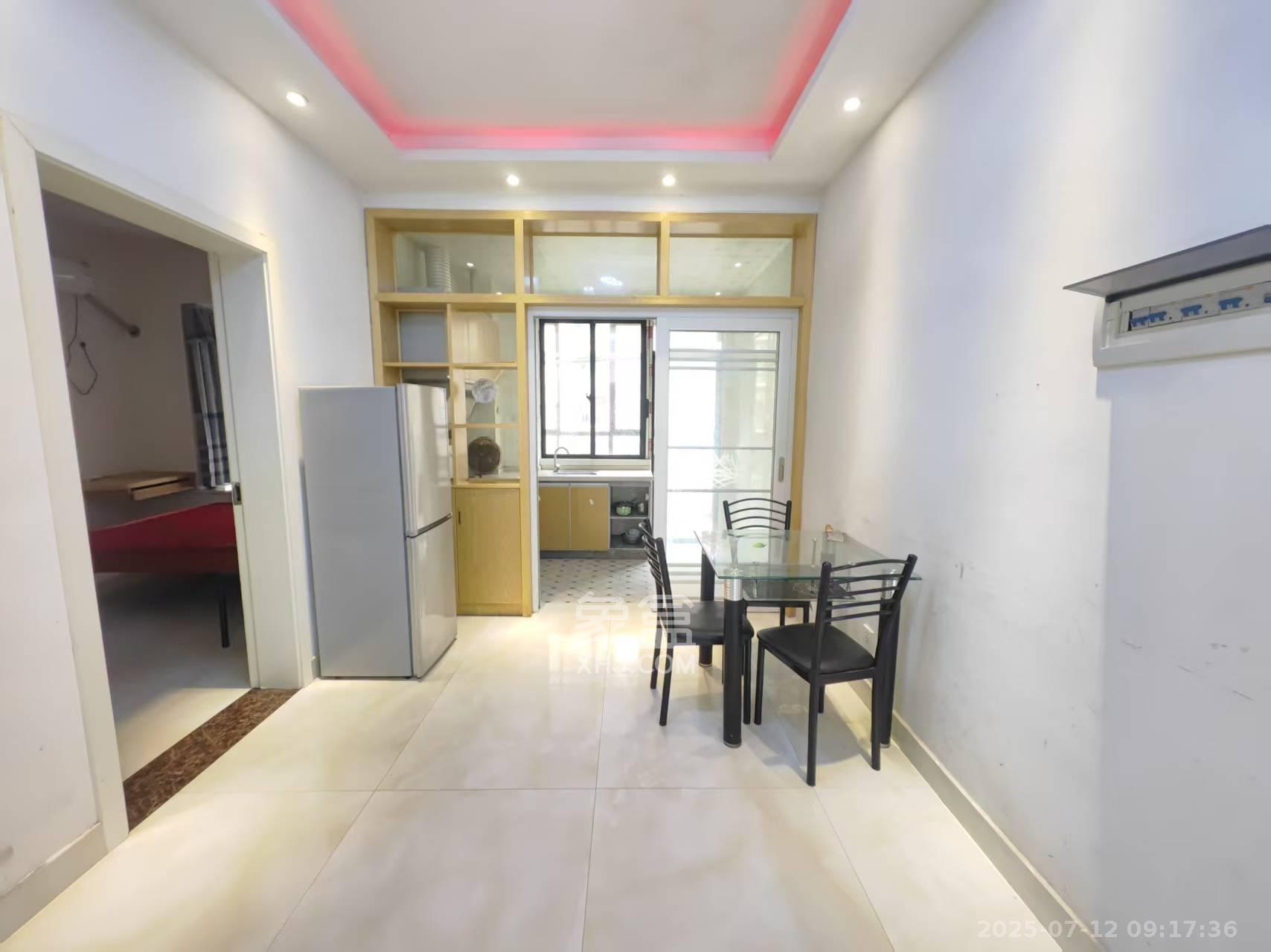 锦绣名都  2室2厅1卫    1280.0元/月 锦绣名都  2室2厅1卫    1280.0元/月室内图