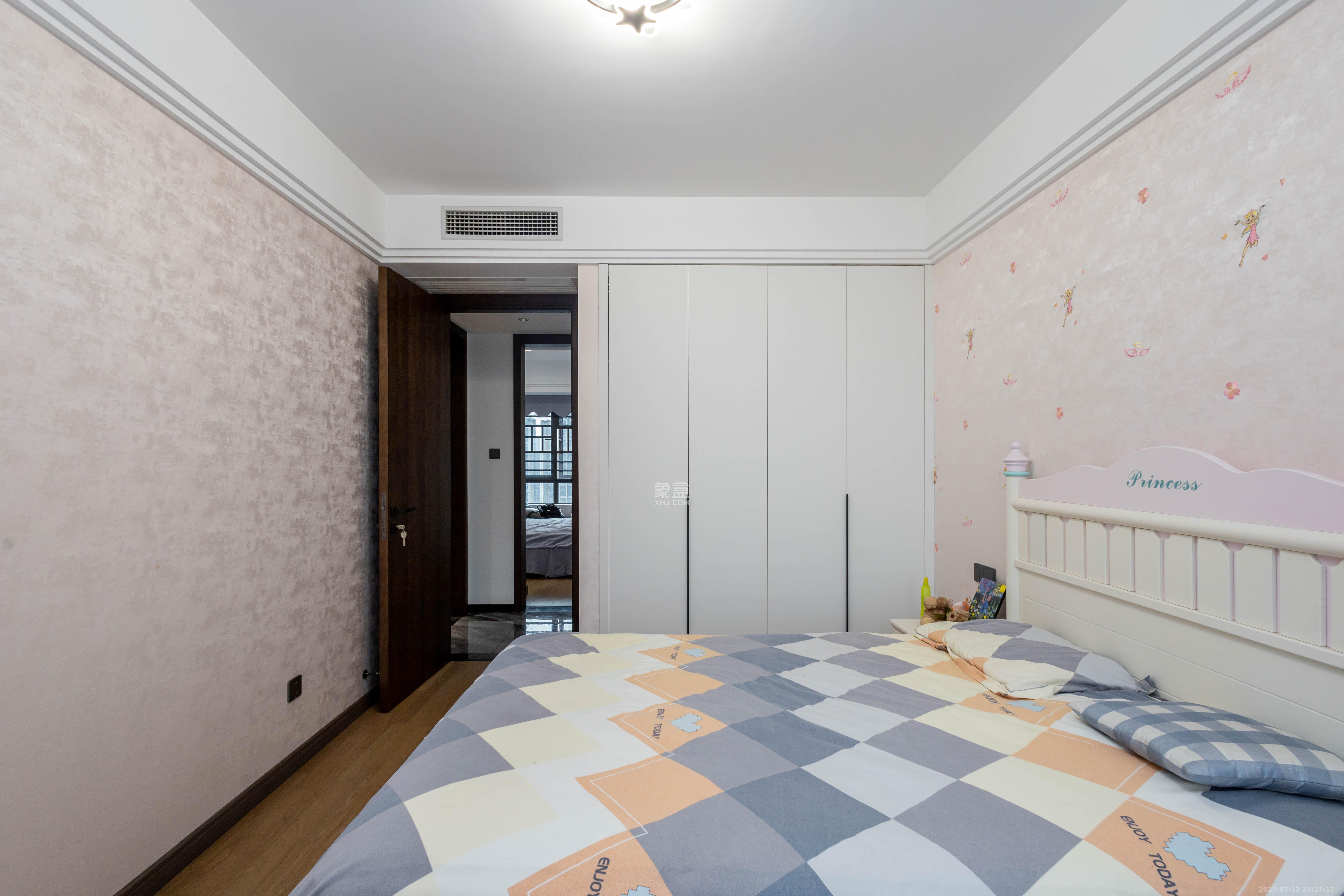 龙湖碧桂园天宸原著 4室2厅2卫 260.0万 龙湖碧桂园天宸原著 4室2厅2卫 260.0万卧室