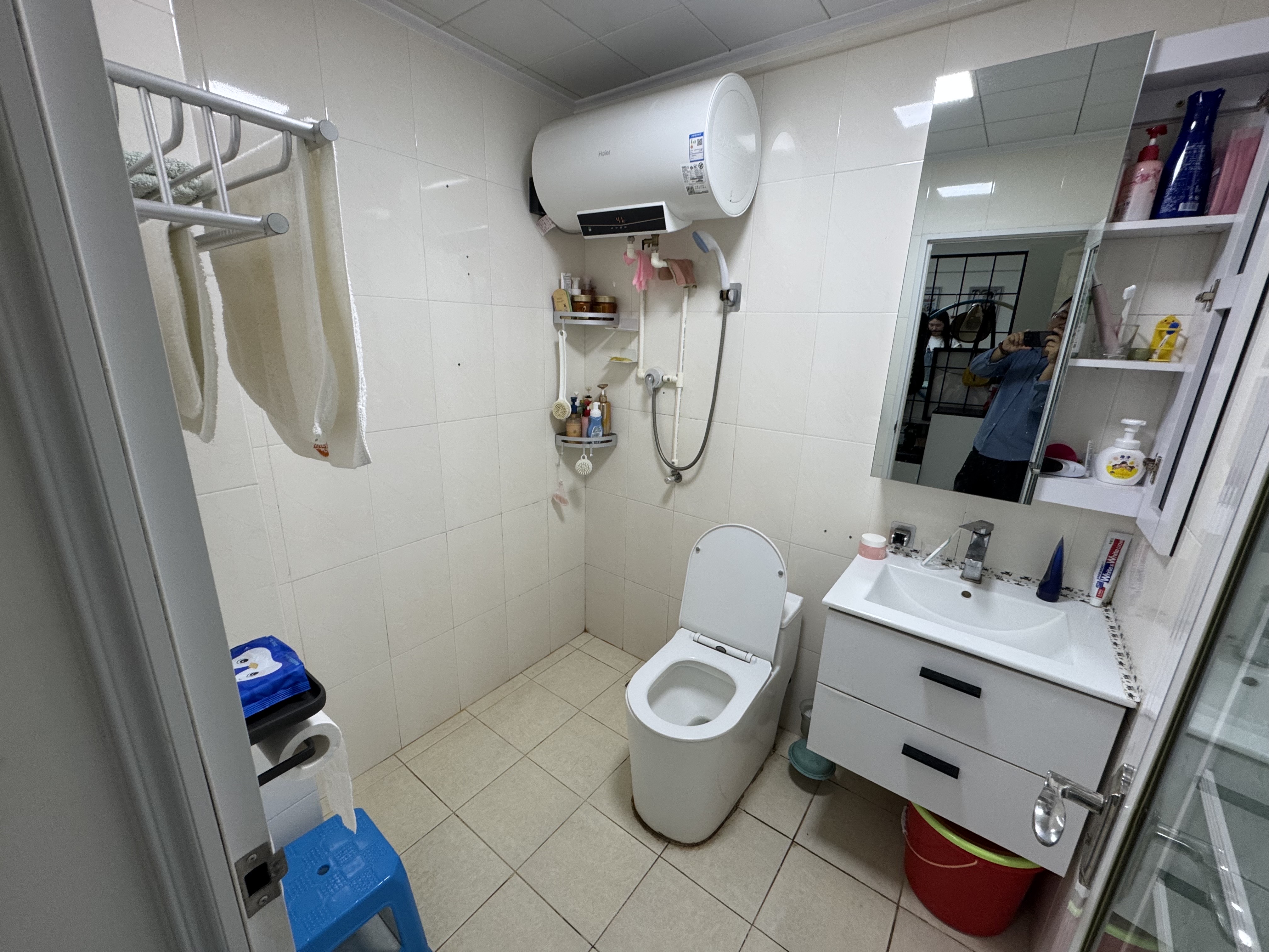 天宜大厦 2室2厅1卫 80.0万 天宜大厦 2室2厅1卫 80.0万客厅