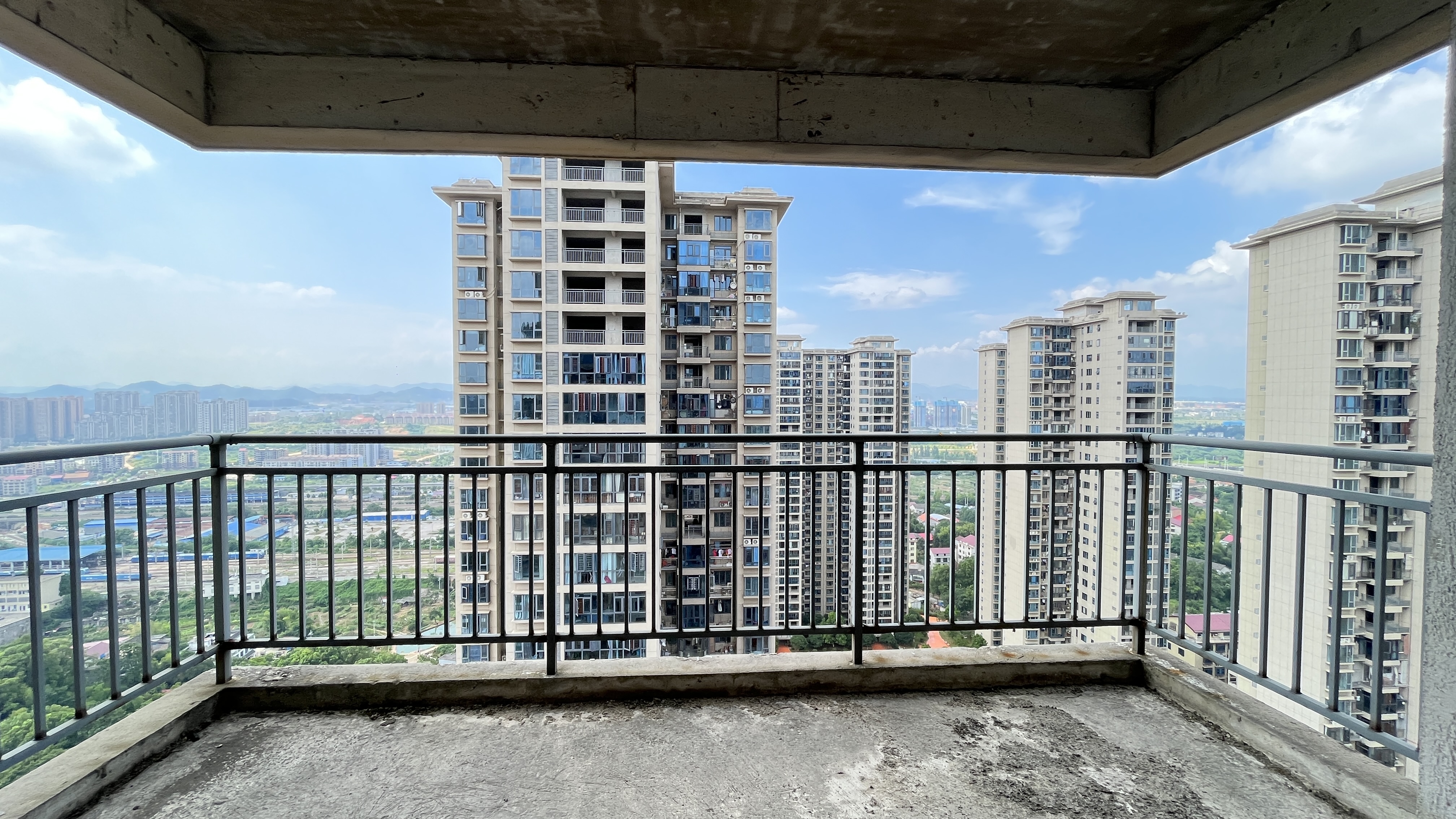 大同沁园 3室2厅2卫 66.8万 大同沁园 3室2厅2卫 66.8万室内图