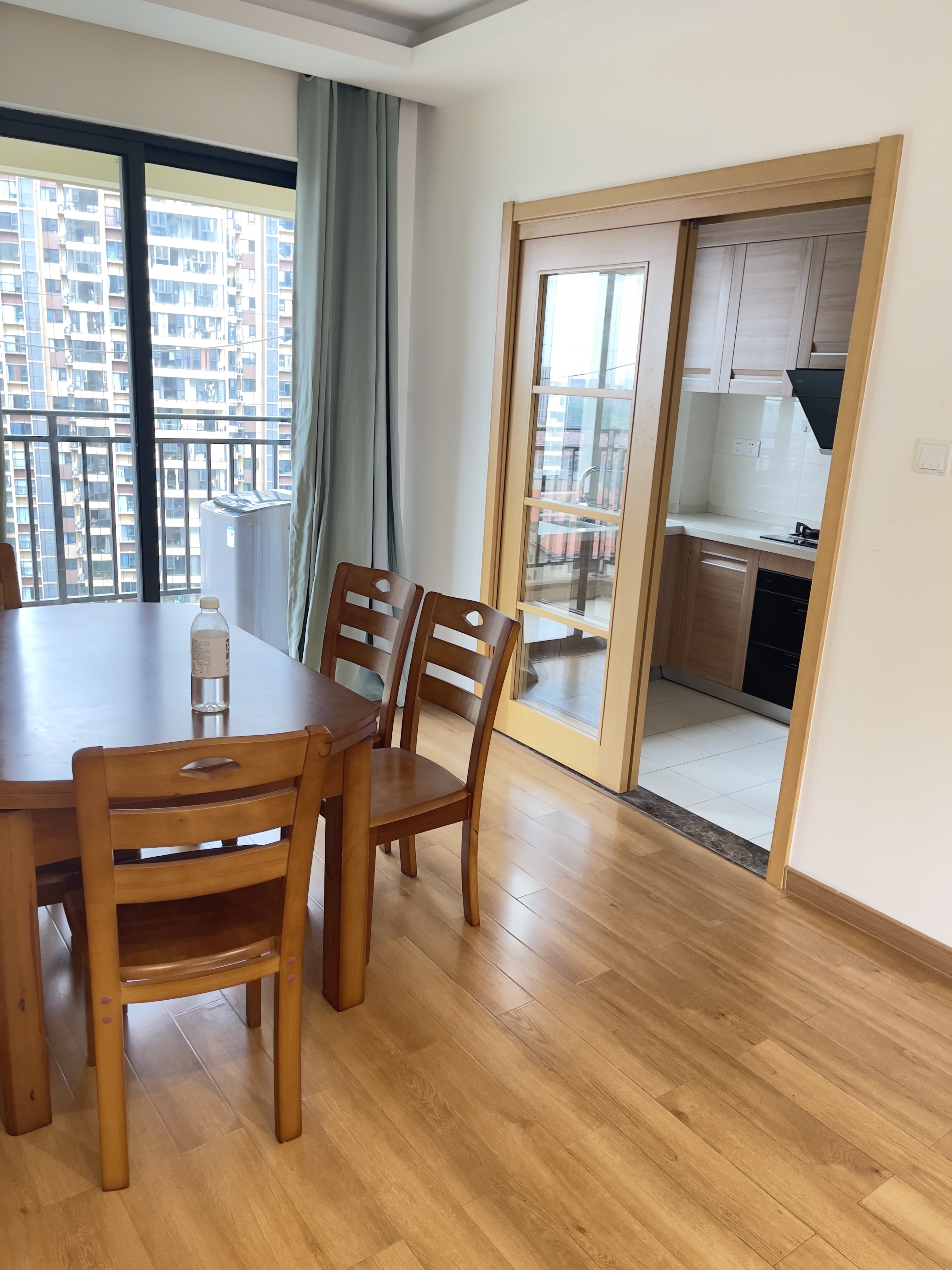 中建璟和城  4室2厅2卫   2800.00元/月户型图