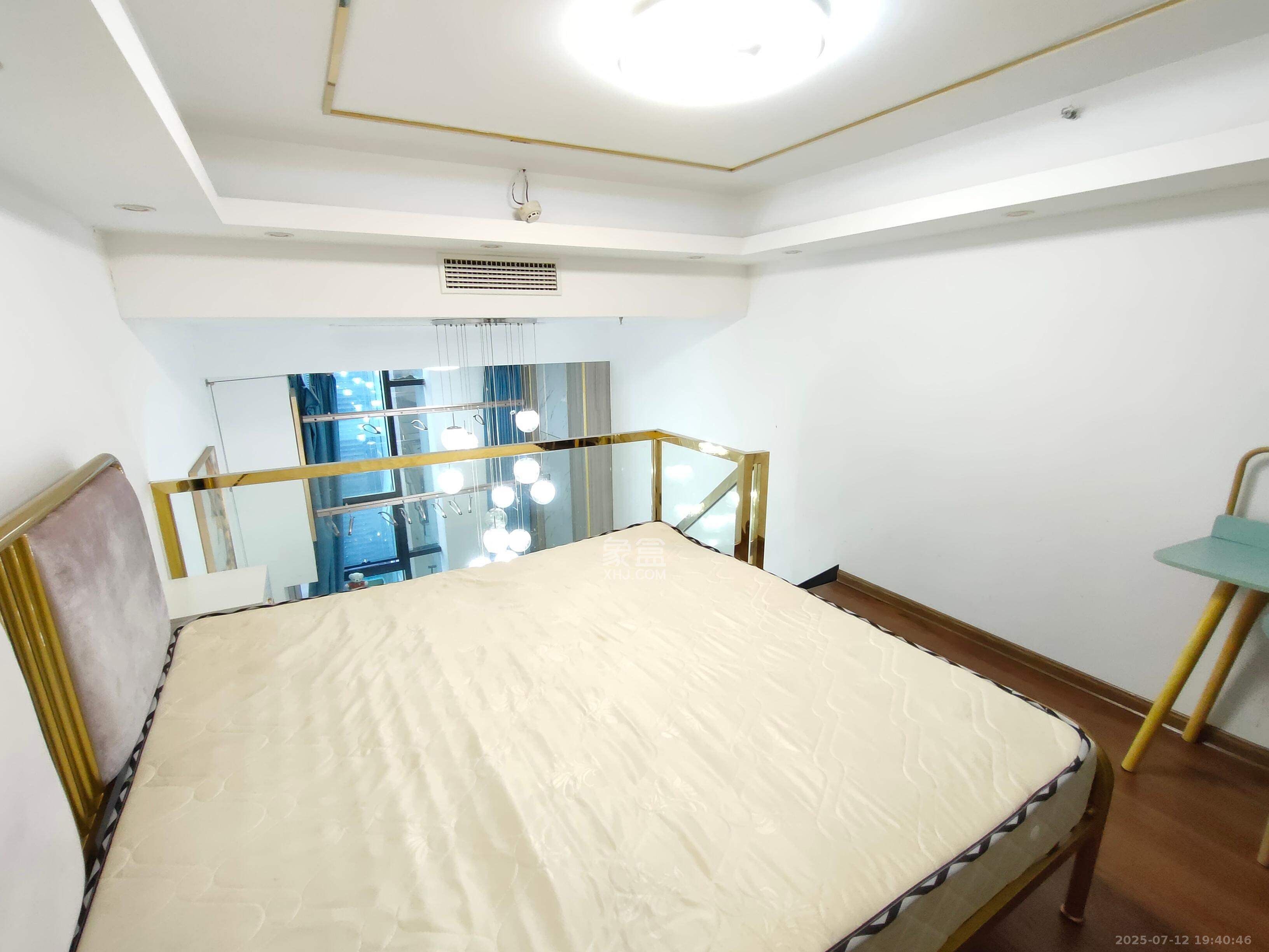 东盈商业广场（华泉城市广场）  1室0厅1卫   2300.00元/月室内图