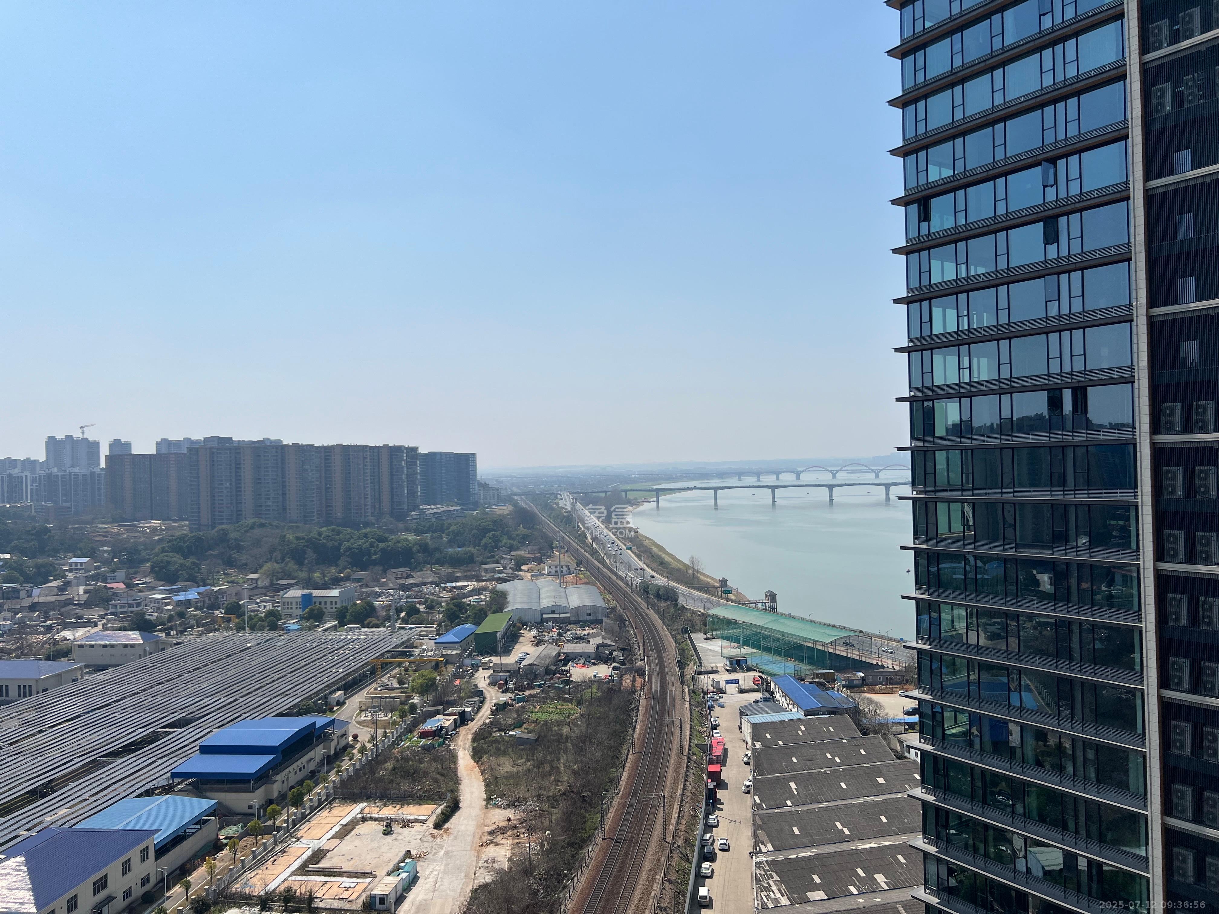 万科紫台  2室1厅1卫   3200.00元/月室内图