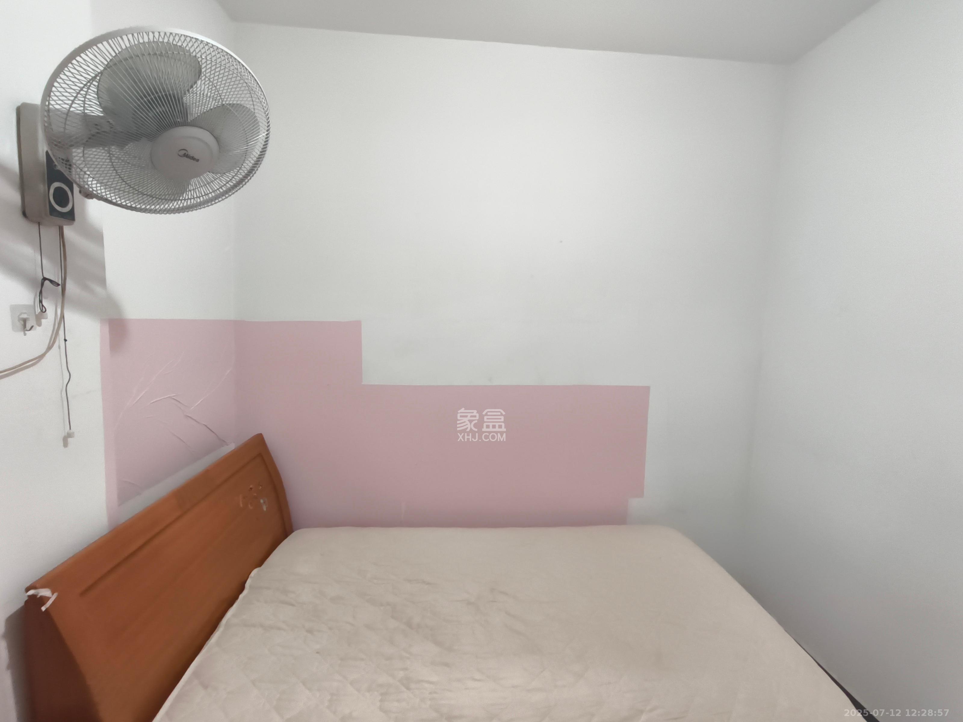 岳北社区 3室2厅2卫 2200.0元/月 岳北社区 3室2厅2卫 2200.0元/月室内图