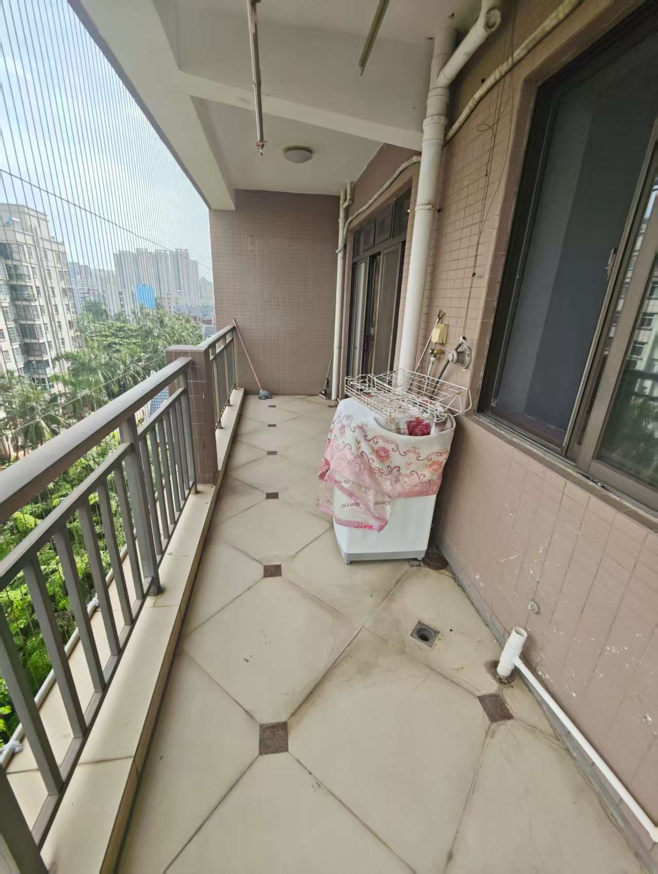 国贸城市花园  1室1厅1卫   2500.00元/月室内图