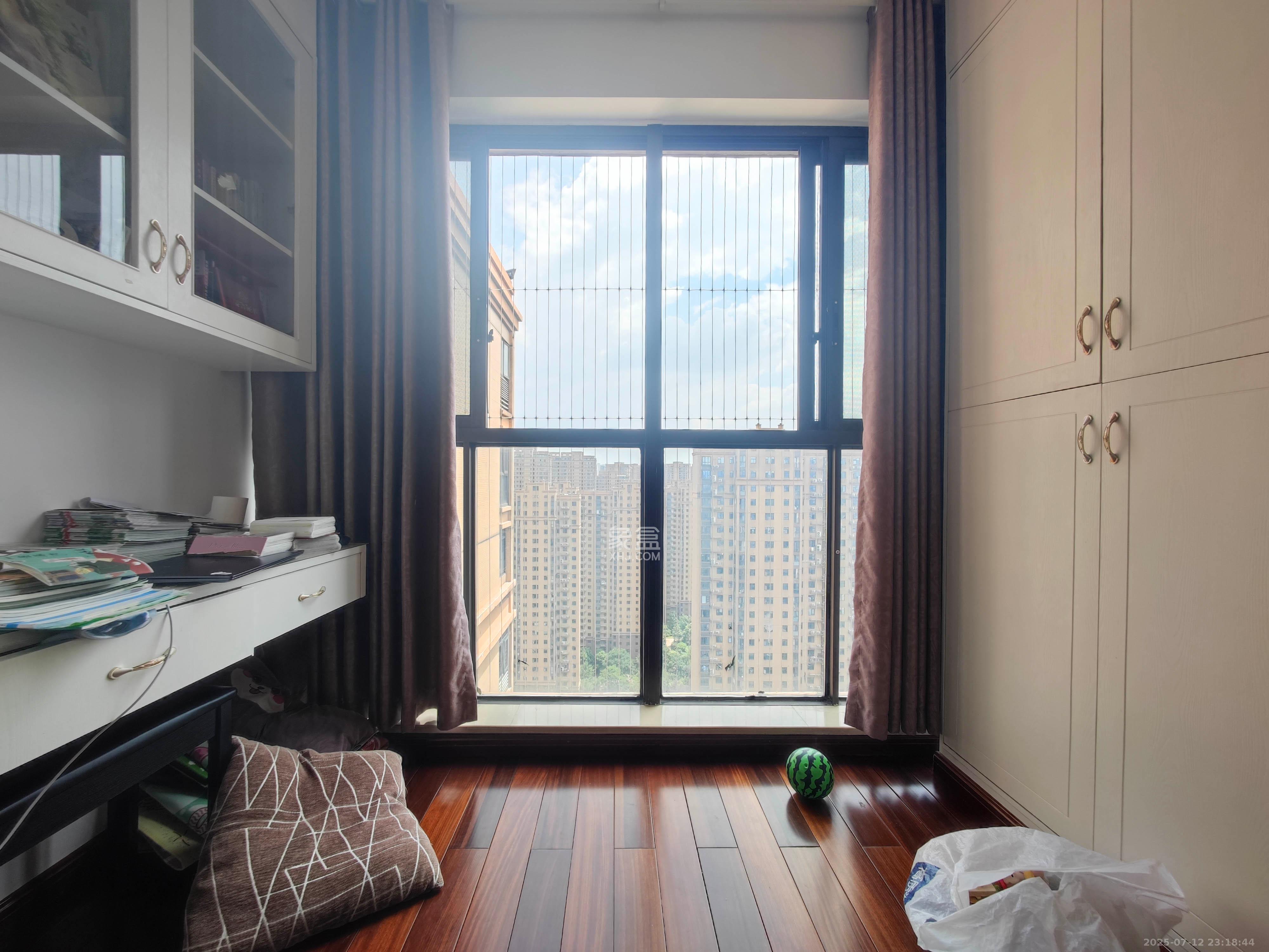 德润小区(丰升德润小区) 3室2厅2卫 107.8万 德润小区(丰升德润小区) 3室2厅2卫 107.8万其他