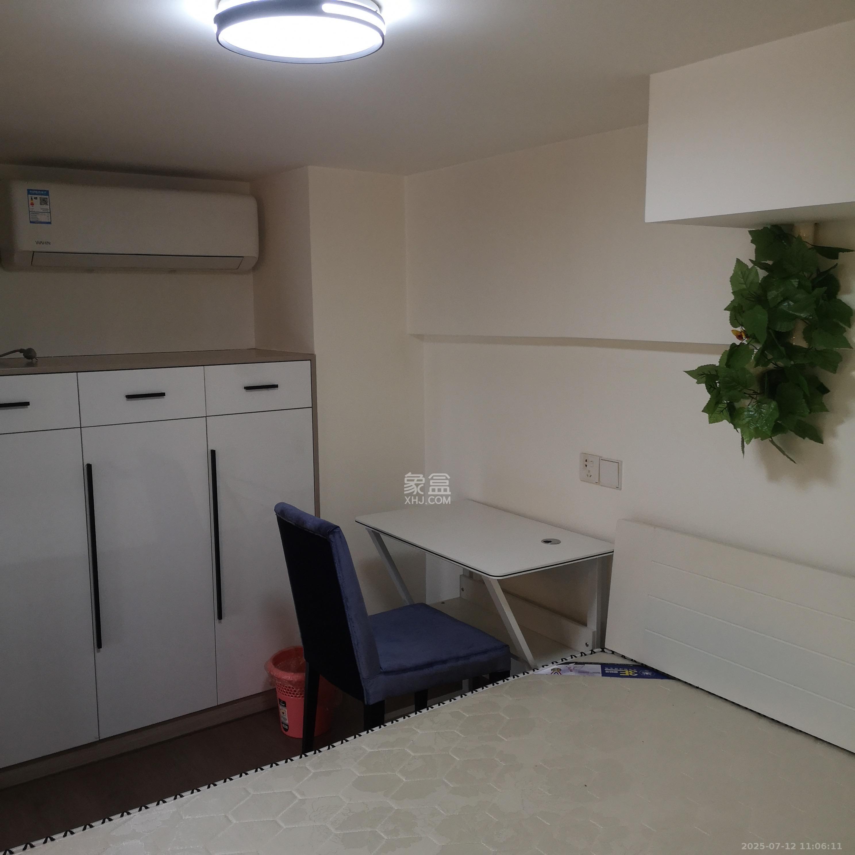 荣盛花语书苑  1室0厅0卫   2300.00元/月室内图