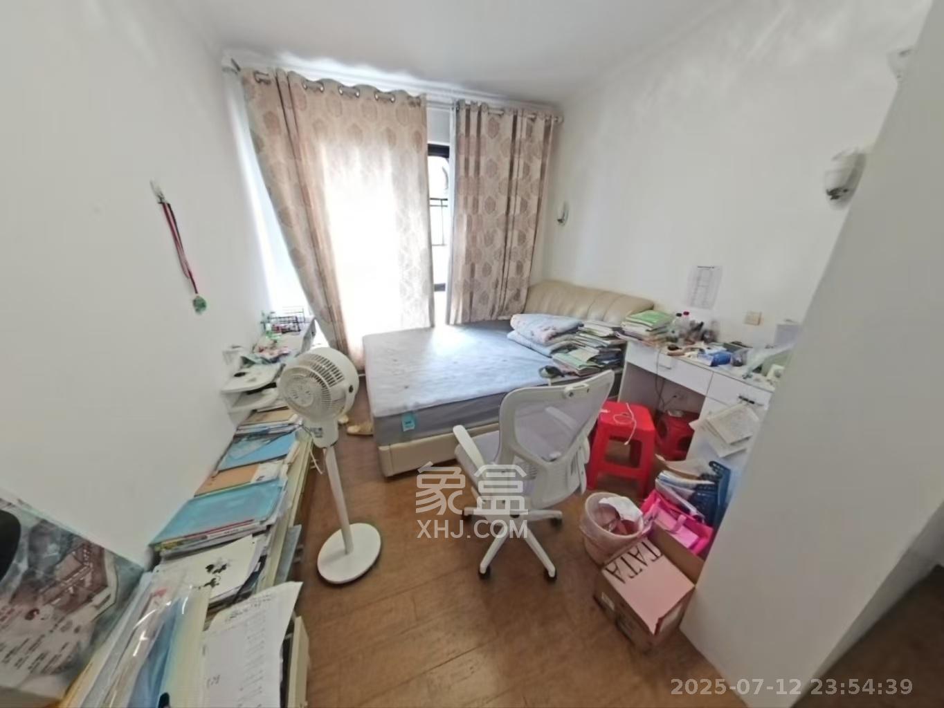 和泓梅溪四季  4室2厅2卫   3500.00元/月室内图