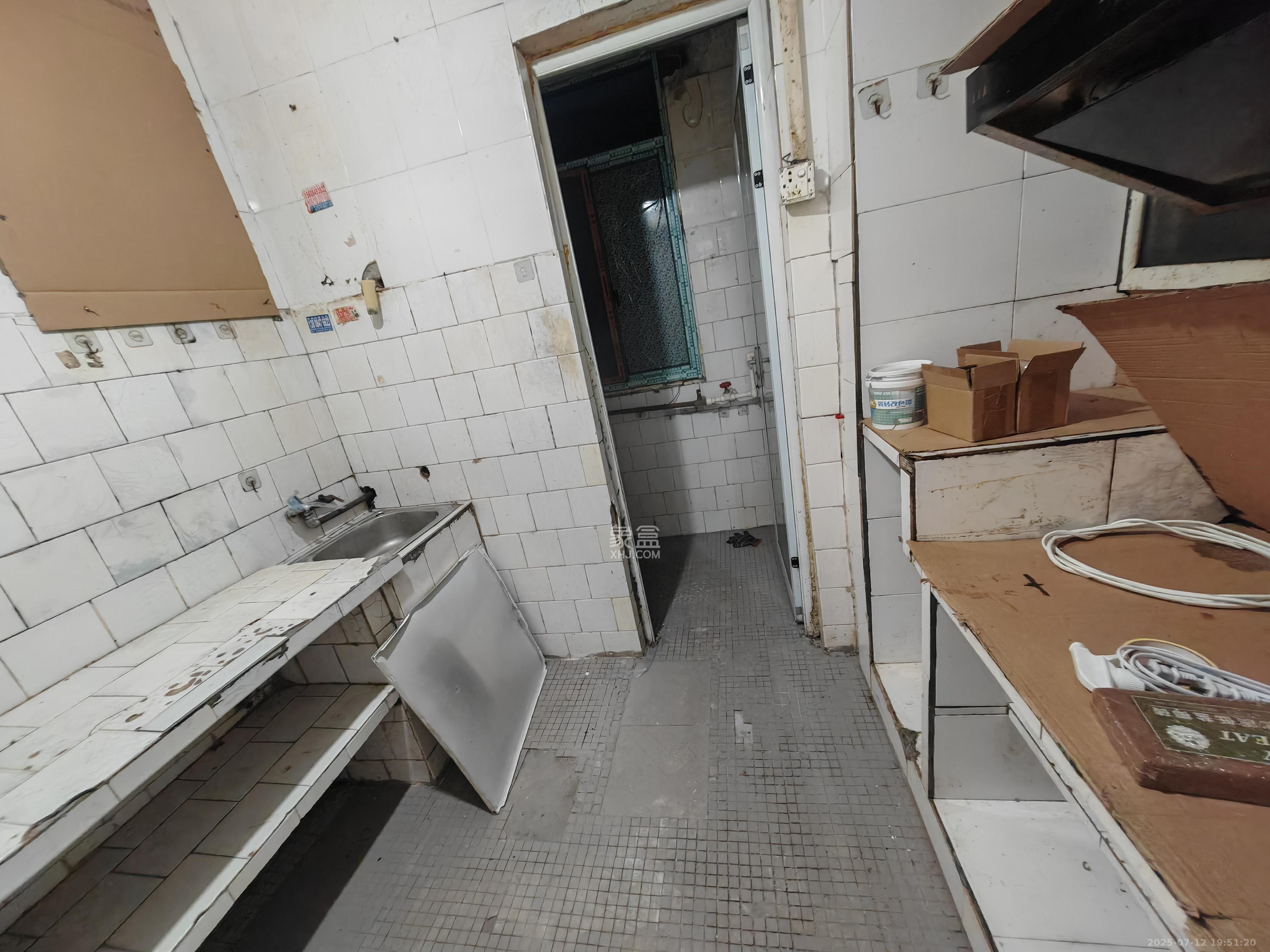 红旗区四片 2室1厅1卫 1500.0元/月 红旗区四片 2室1厅1卫 1500.0元/月室内图