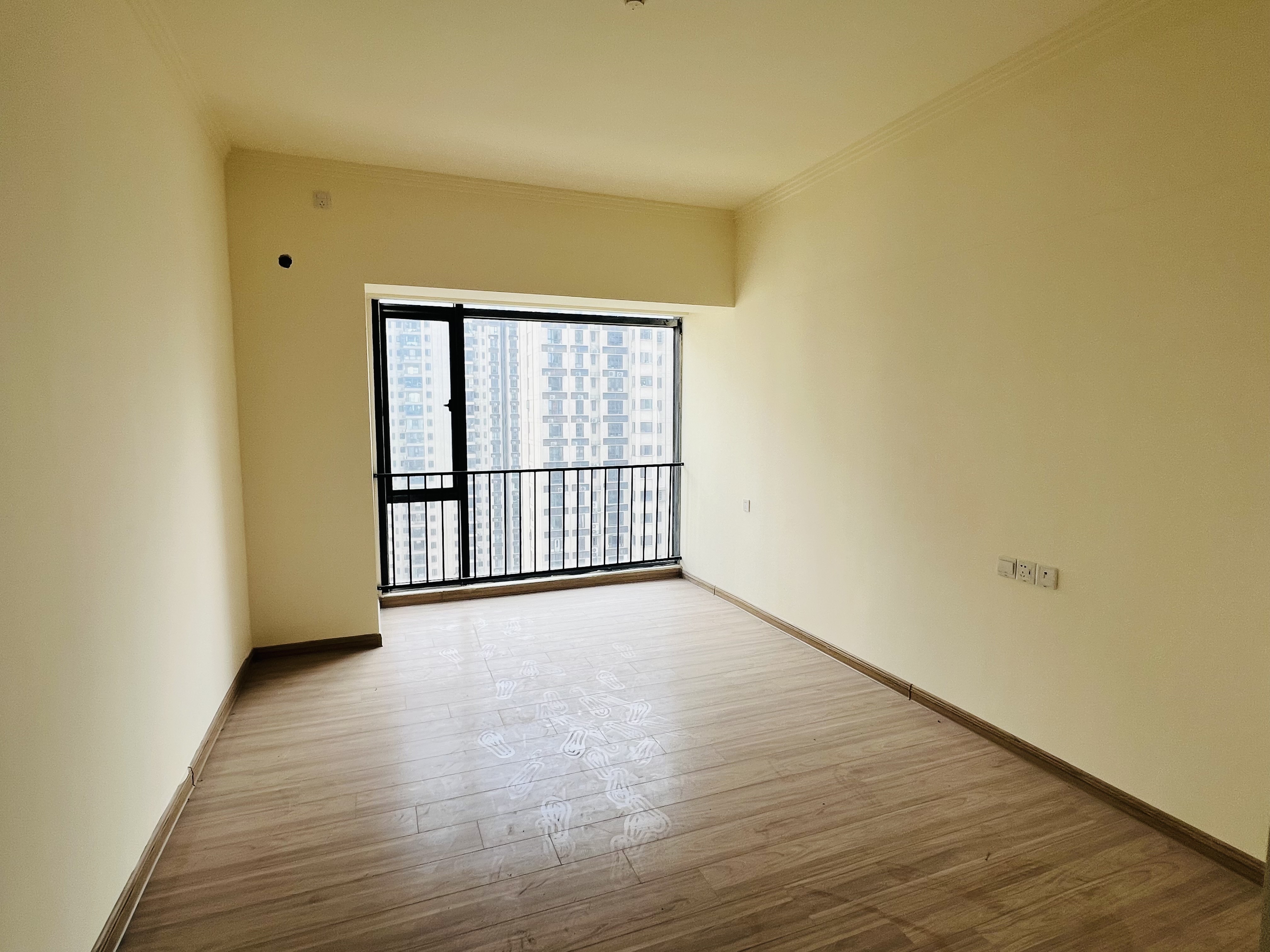 碧桂园壹中心 1室1厅1卫 1000.0元/月 碧桂园壹中心 1室1厅1卫 1000.0元/月室内图