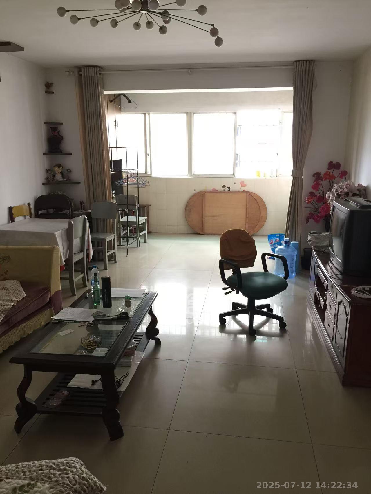 富绿新村  3室1厅1卫    1800.0元/月 富绿新村  3室1厅1卫    1800.0元/月