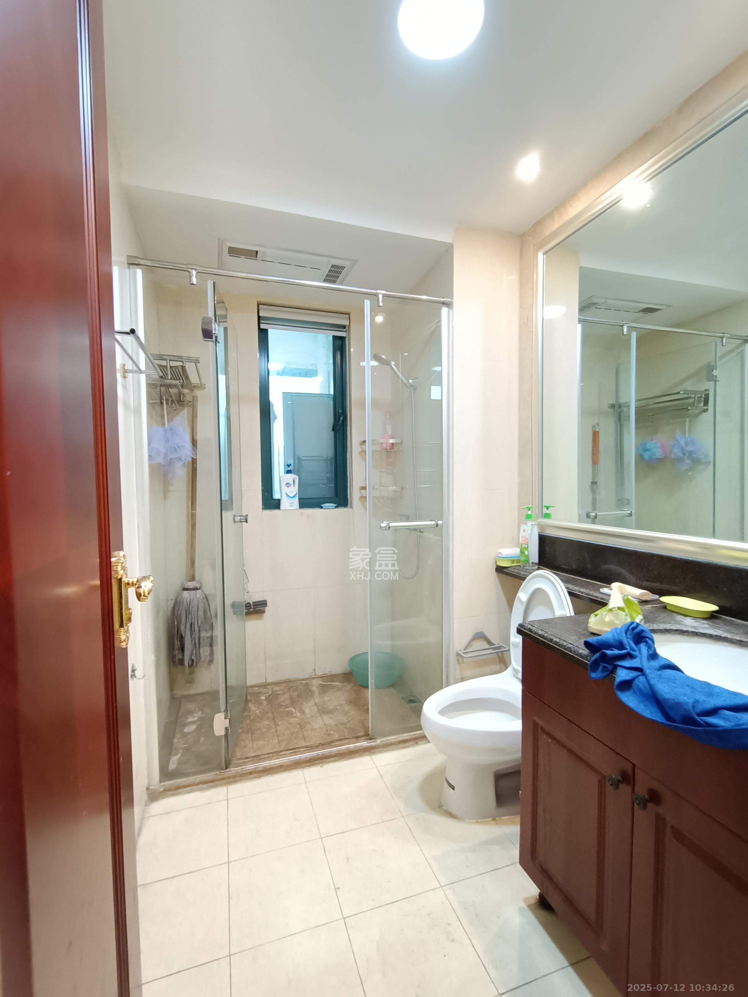 恒大城  2室2厅1卫    2200.0元/月室内图