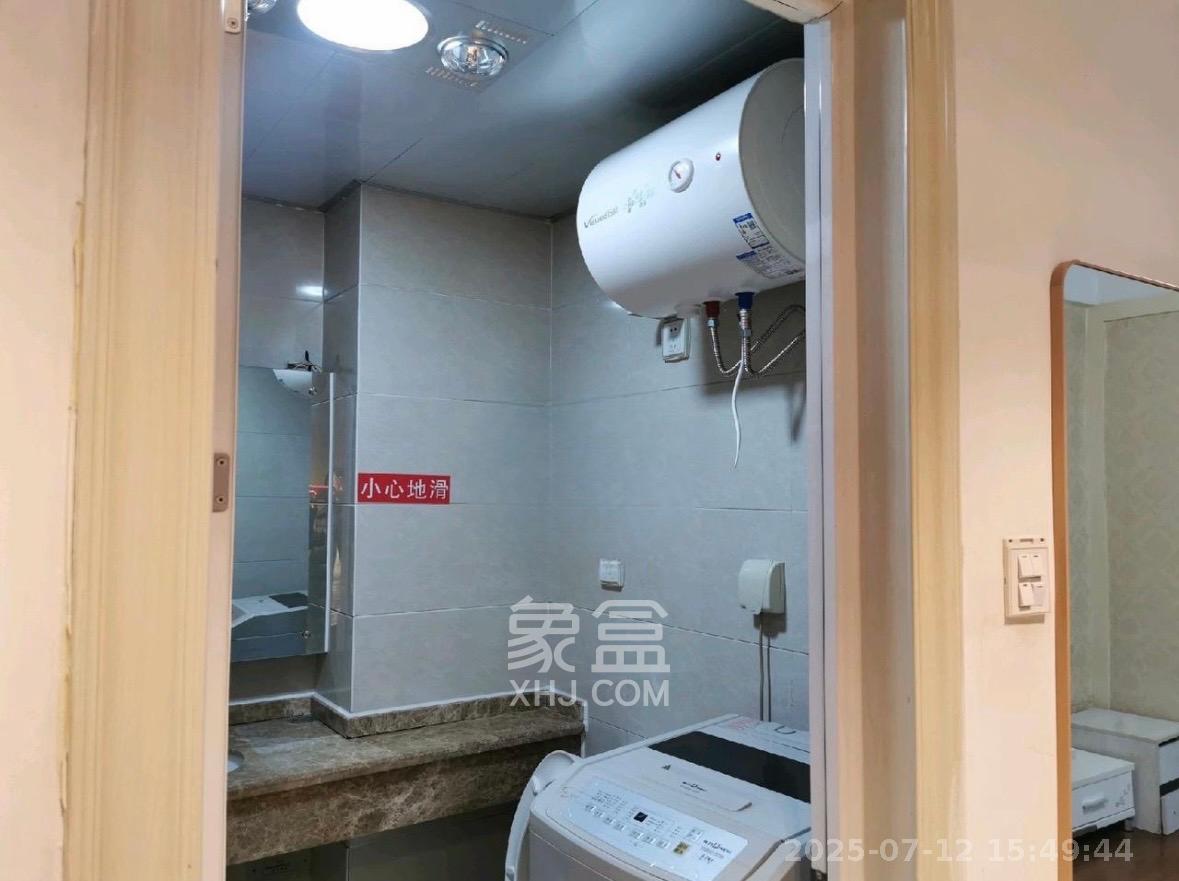 西子一间  1室1厅1卫   1800.00元/月室内图