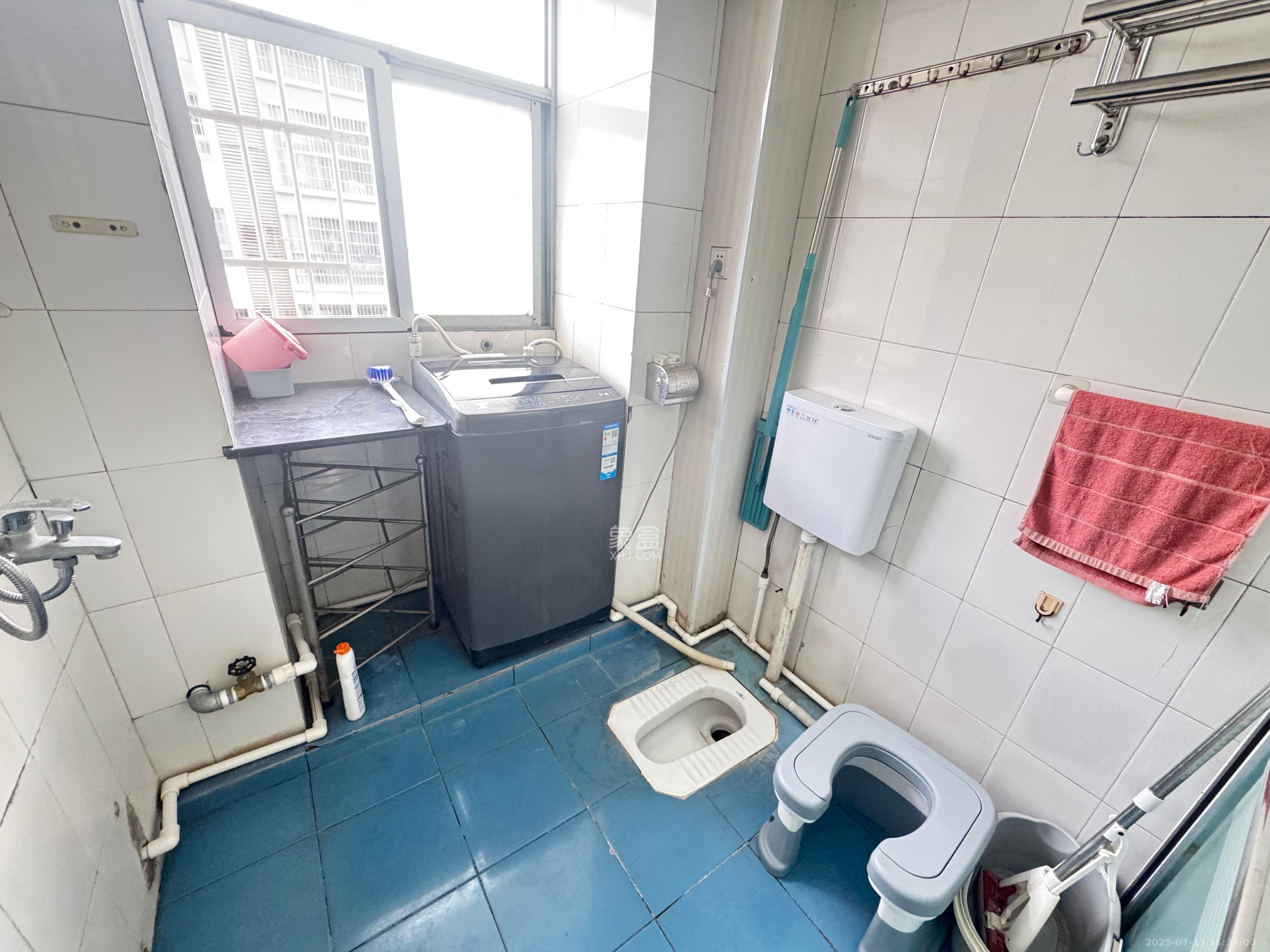 下碧湘街散盘 3室2厅1卫 3000.0元/月 下碧湘街散盘 3室2厅1卫 3000.0元/月室内图