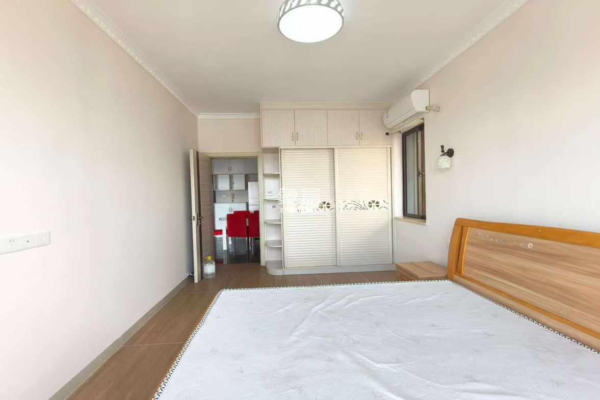 鑫生棕榈泉国际公馆  2室2厅1卫    122.0万 鑫生棕榈泉国际公馆  2室2厅1卫    122.0万室内图