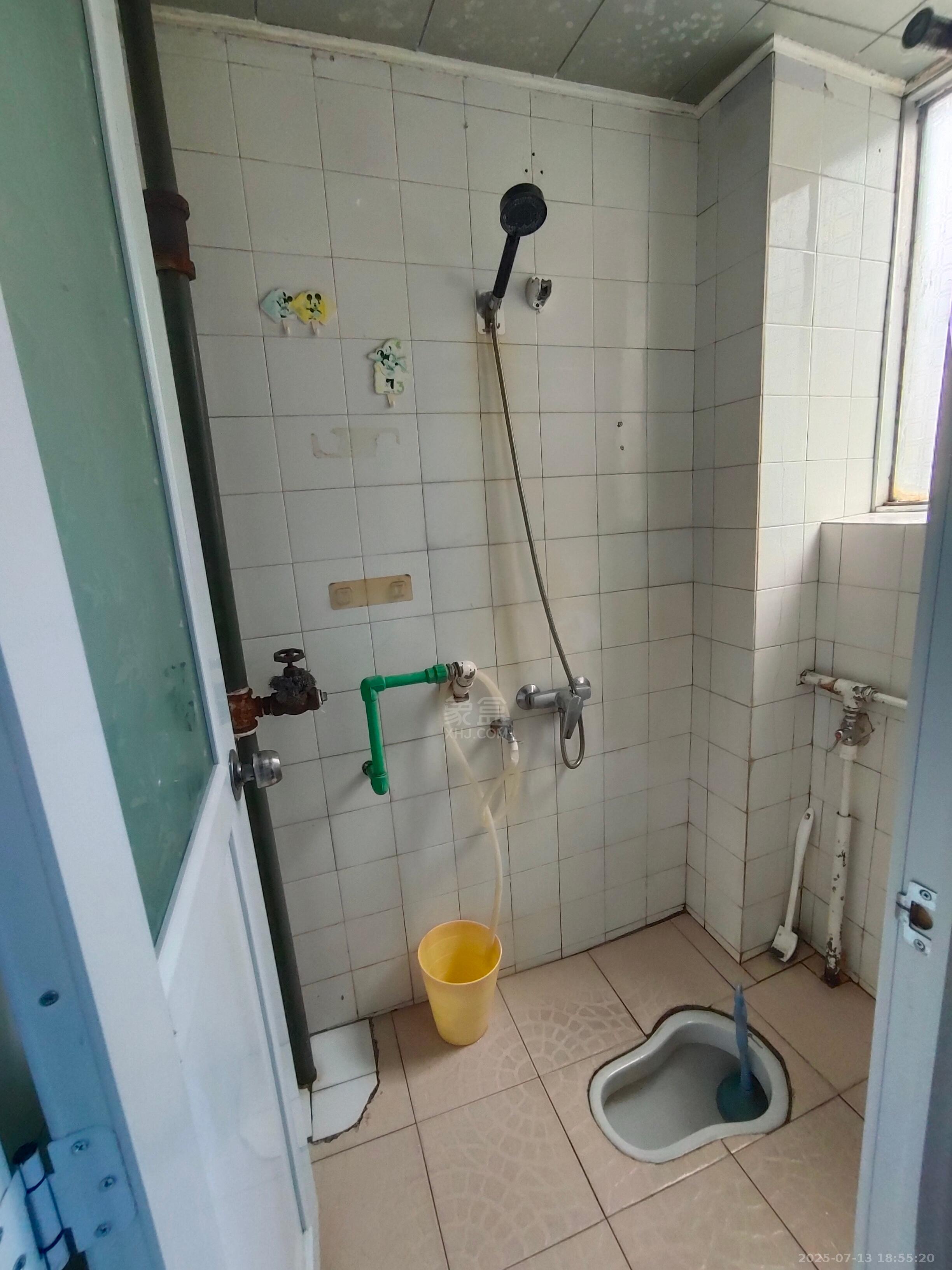 洗煤小区  2室1厅1卫    1000.0元/月 洗煤小区  2室1厅1卫    1000.0元/月室内图