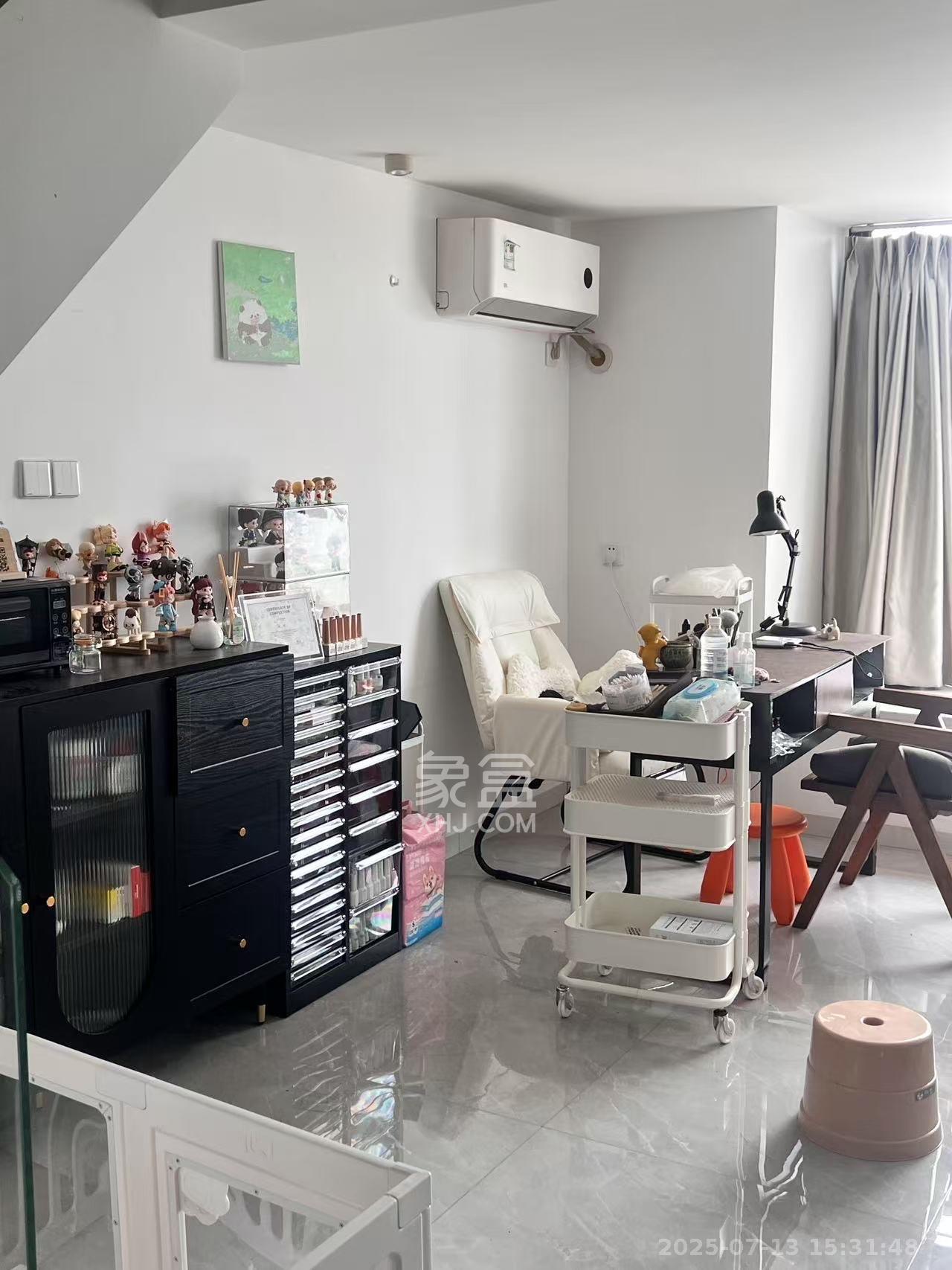 明昇壹城(明昇时代广场)三期 1室0厅0卫 2500.0元/月 明昇壹城(明昇时代广场)三期 1室0厅0卫 2500.0元/月室内图