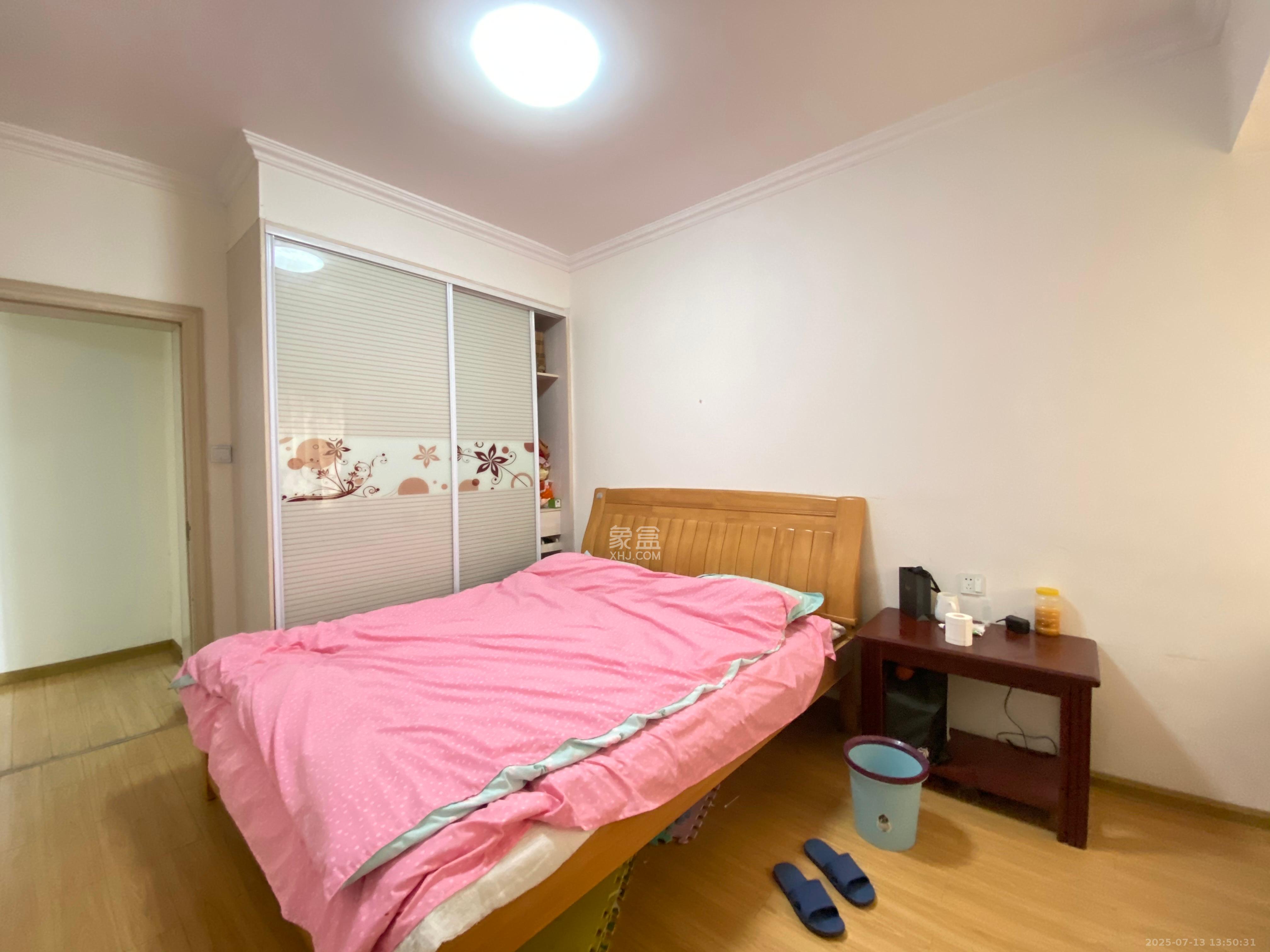 保利麓谷林语C区  2室2厅1卫   2200.00元/月室内图