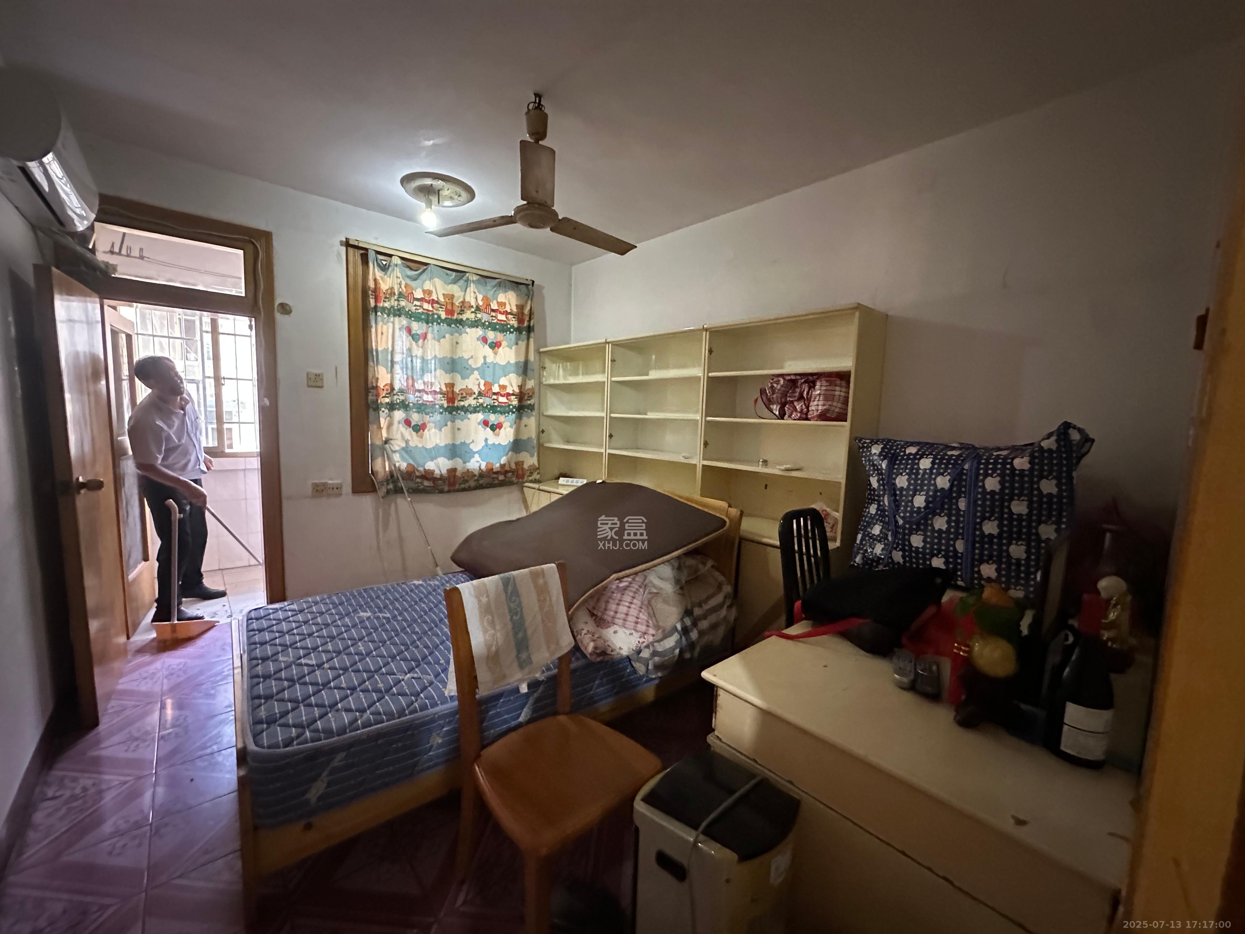 赤岗小区(一二三片) 2室1厅1卫 1500.0元/月 赤岗小区(一二三片) 2室1厅1卫 1500.0元/月室内图