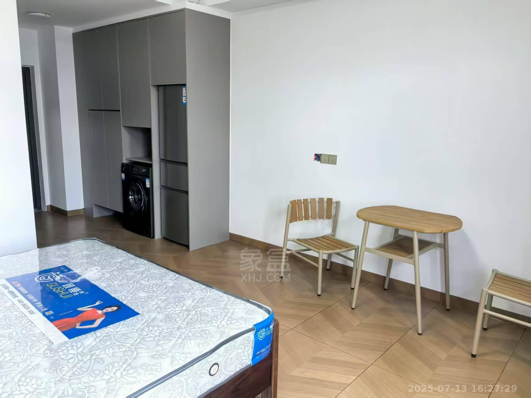 福泰国际 1室1厅1卫 1380.0元/月 福泰国际 1室1厅1卫 1380.0元/月室内图