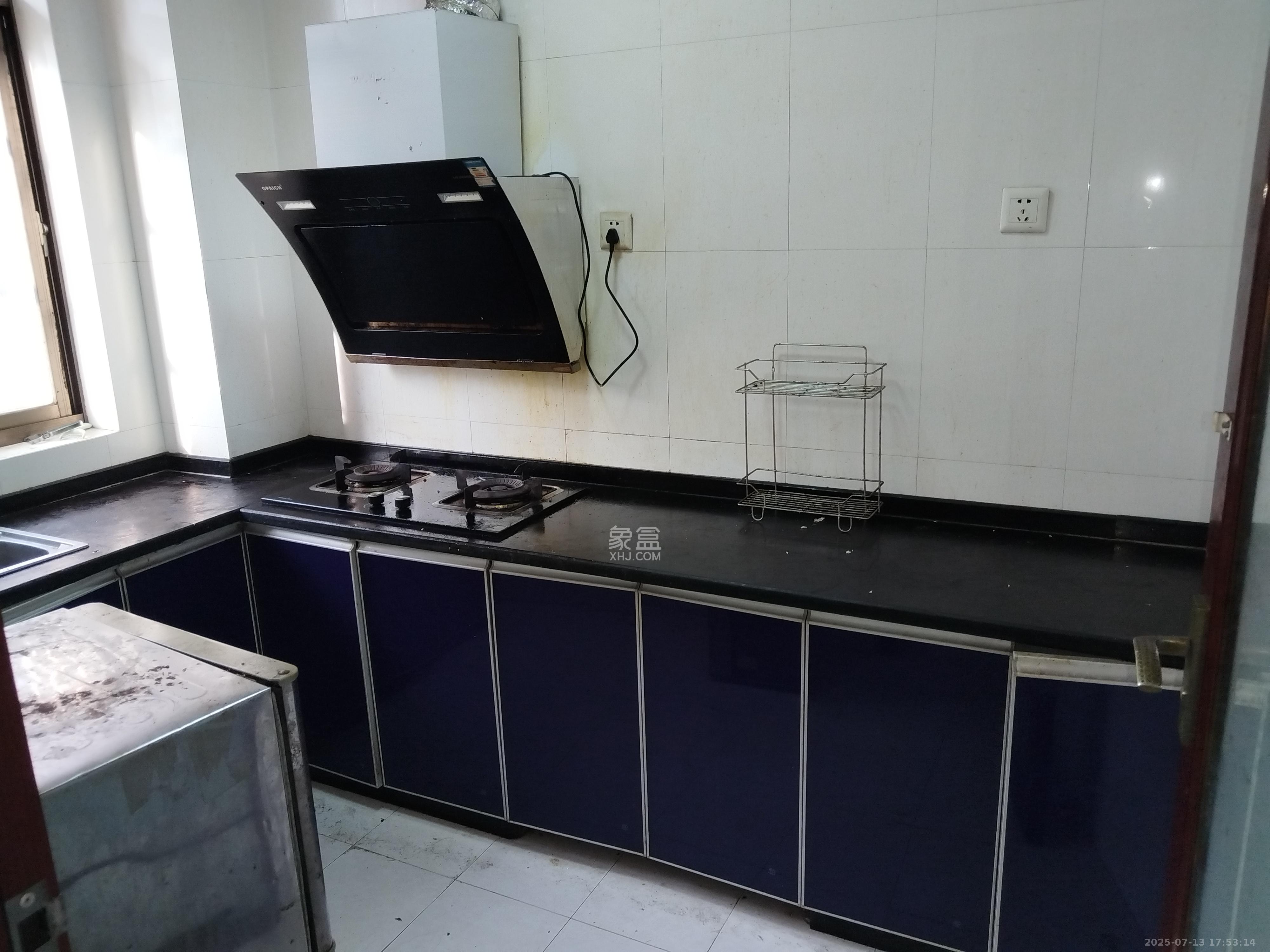 岳鞍阁小区 2室2厅1卫 1600.0元/月 岳鞍阁小区 2室2厅1卫 1600.0元/月室内图