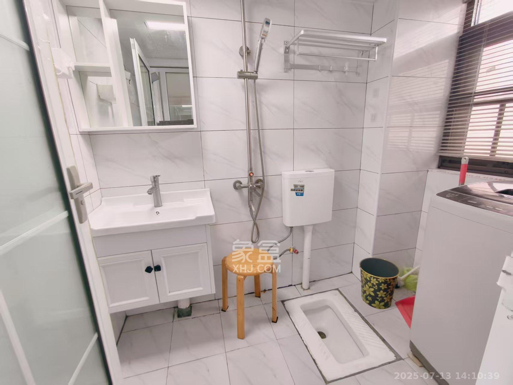 鹏程府 1室1厅1卫 1500.0元/月 鹏程府 1室1厅1卫 1500.0元/月室内图