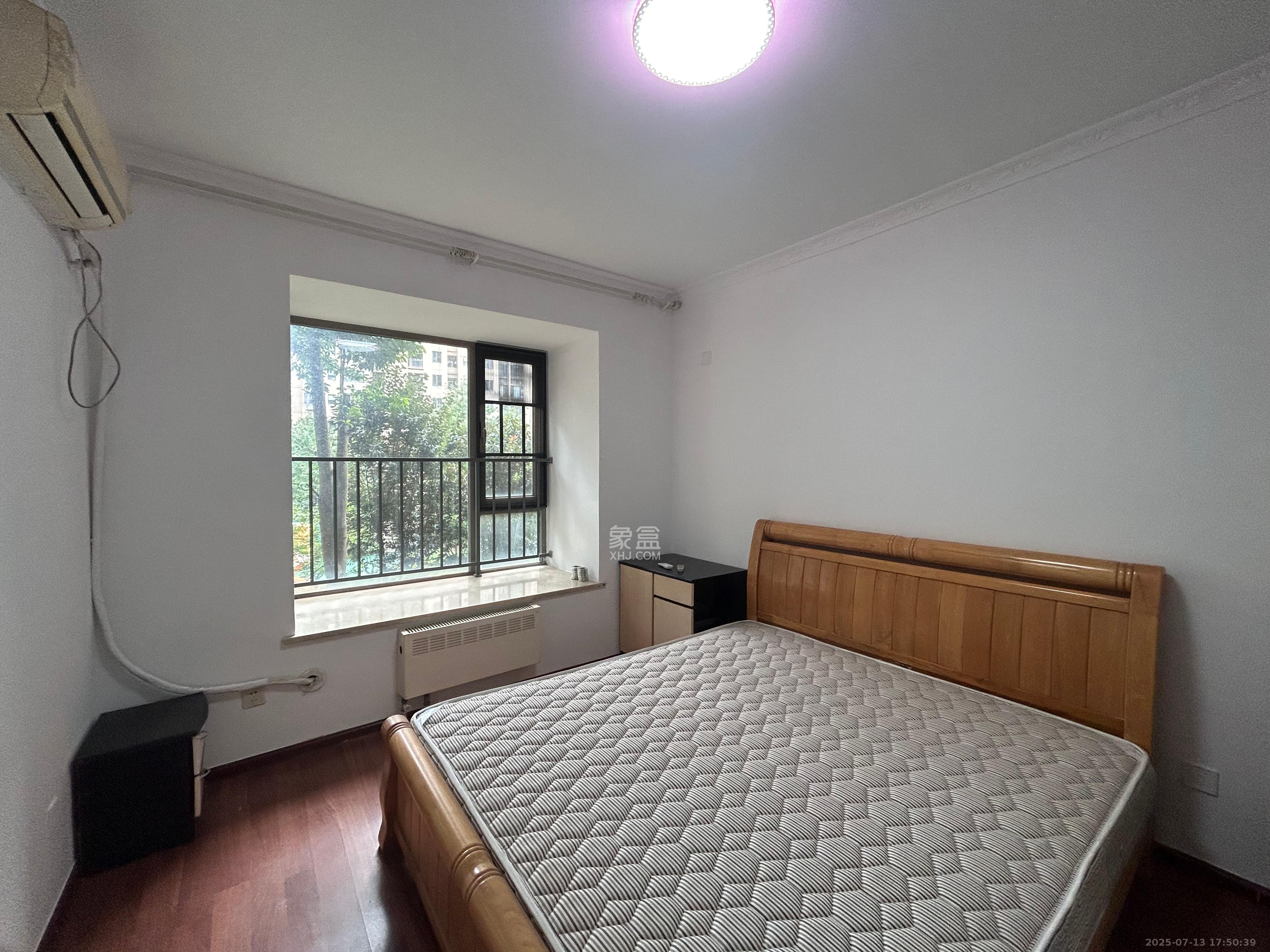 怡海星城 2室2厅1卫 1600.0元/月 怡海星城 2室2厅1卫 1600.0元/月室内图