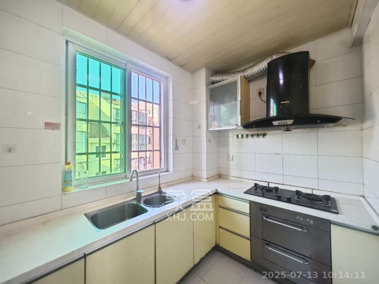 恩瑞麓山名园(龙王港小区)  3室2厅1卫    2000.0元/月 恩瑞麓山名园(龙王港小区)  3室2厅1卫    2000.0元/月室内图