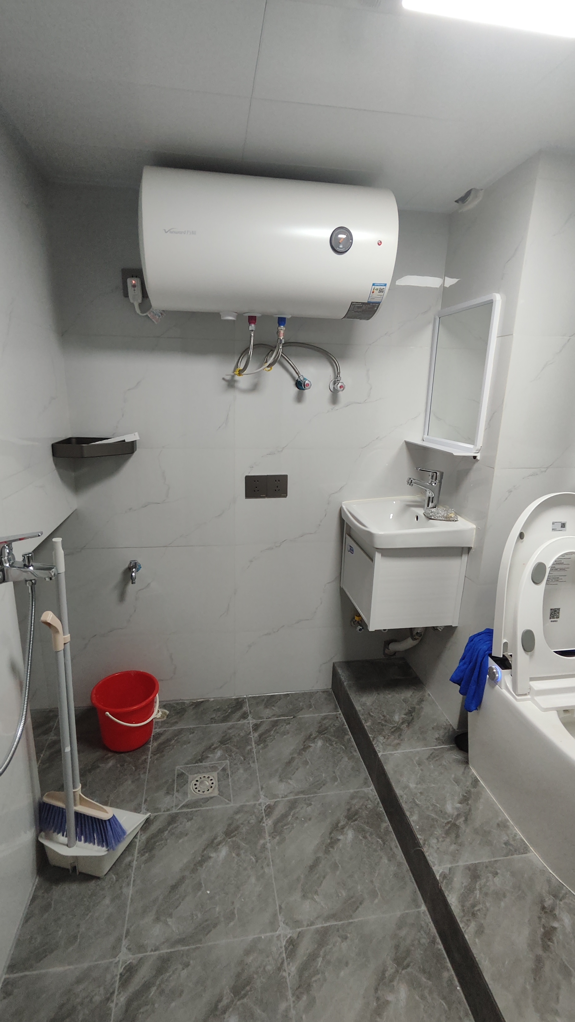 藏珑湖上公馆 1室1厅1卫 2800.0元/月 藏珑湖上公馆 1室1厅1卫 2800.0元/月户型图