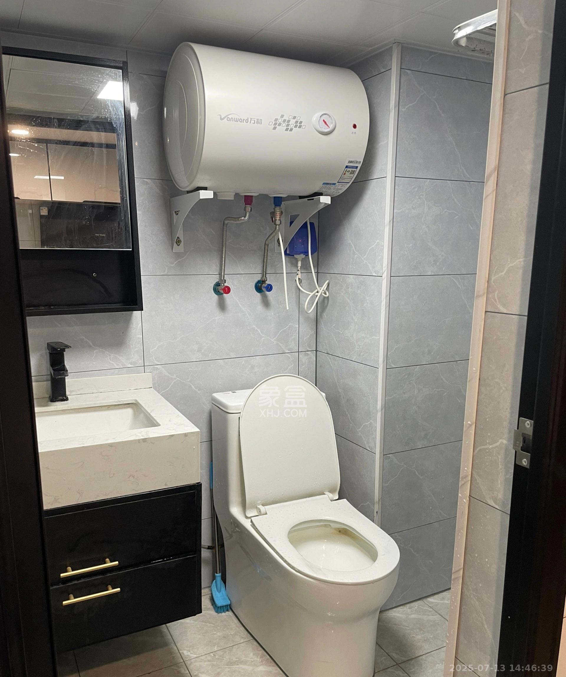 龙湖湘江星座(祺鑫星座公寓) 1室1厅1卫 1300.0元/月 龙湖湘江星座(祺鑫星座公寓) 1室1厅1卫 1300.0元/月室内图