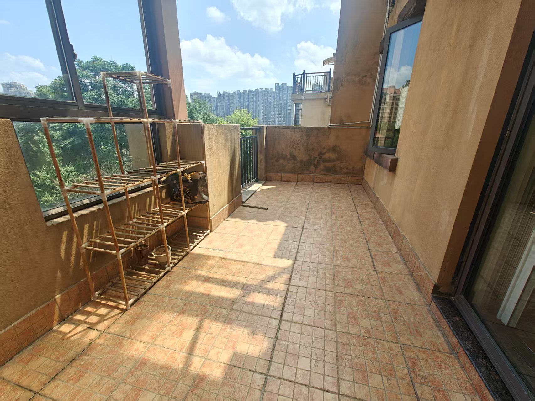 佳兆业金域天下一期 4室2厅3卫 185.0万 佳兆业金域天下一期 4室2厅3卫 185.0万室内图